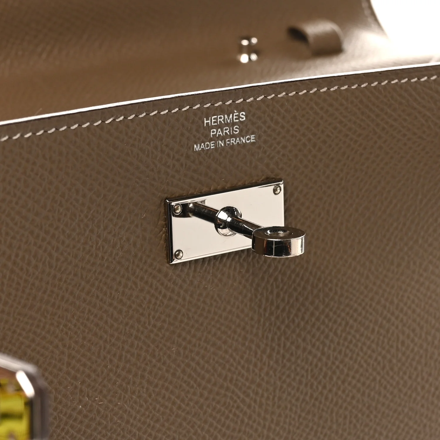 Epsom Kelly Wallet To Go Etoupe - Top Club