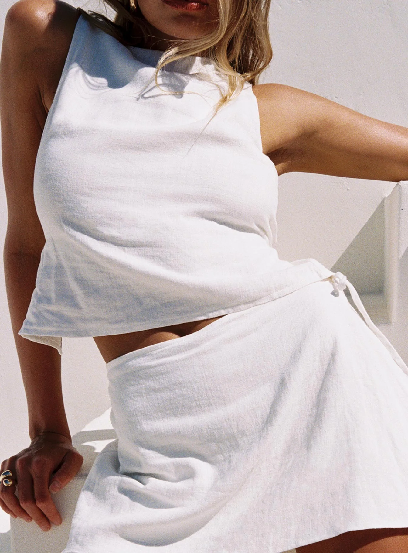 Penelopie Backless Top White