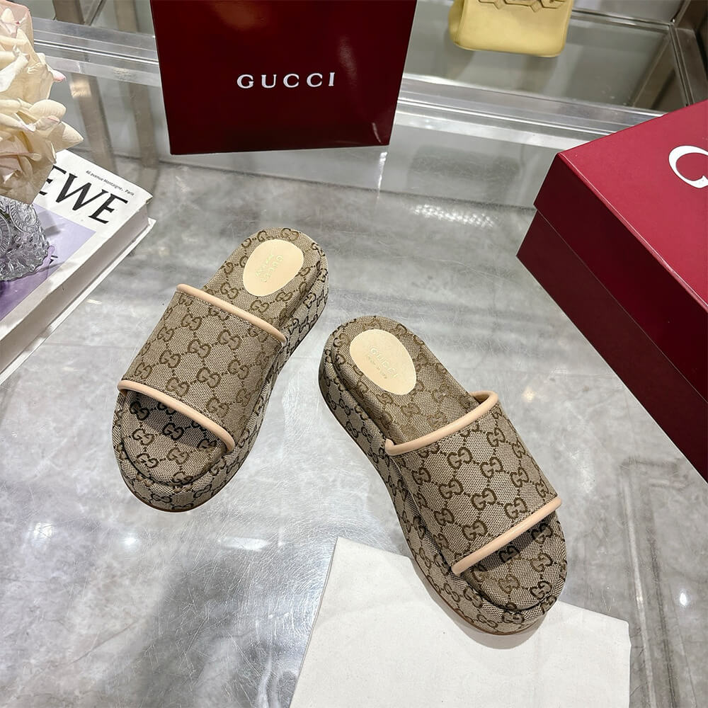 GUCCI Women s GG platform sandal - Top Club
