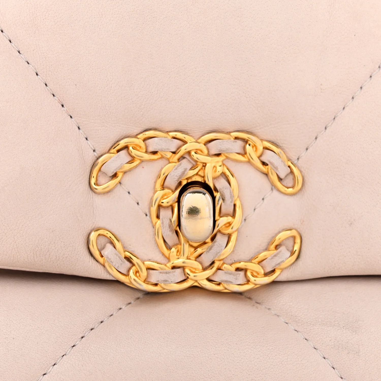 Lambskin Quilted Medium Chanel 19 Flap Light Pink - Top Club