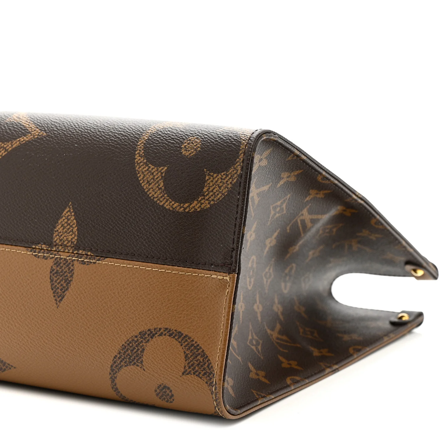Reverse Monogram Giant Onthego MM - Top Club