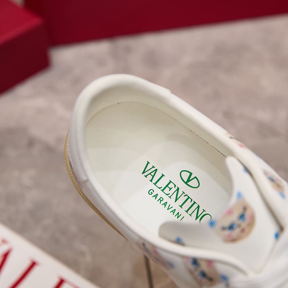 VALENTINO ROYCO Women s  LE CHAT DE LA MAISON  Patterned Soft Calfskin Sneakers - Top Club