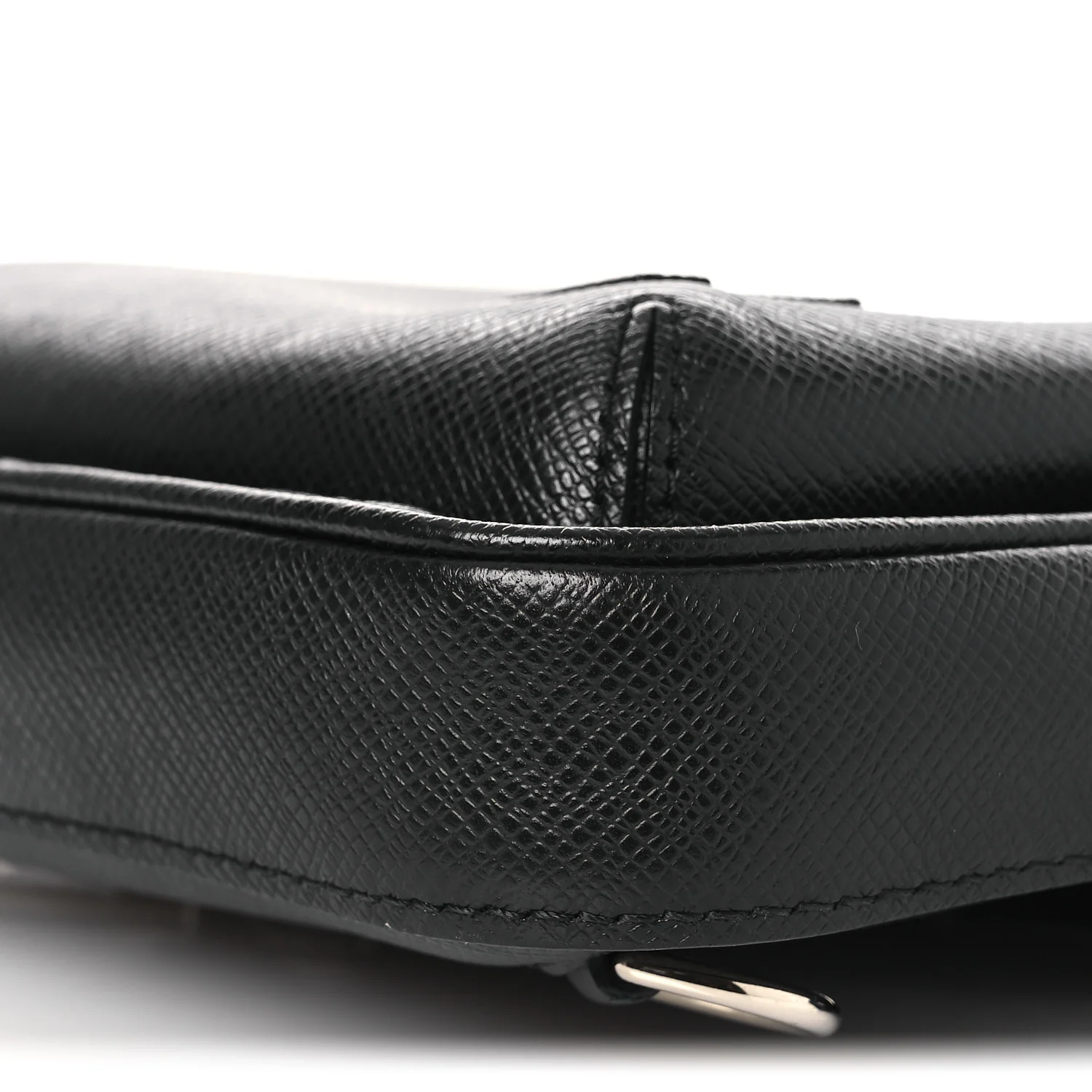 Taiga Avenue Sling Bag NM Black - Top Club