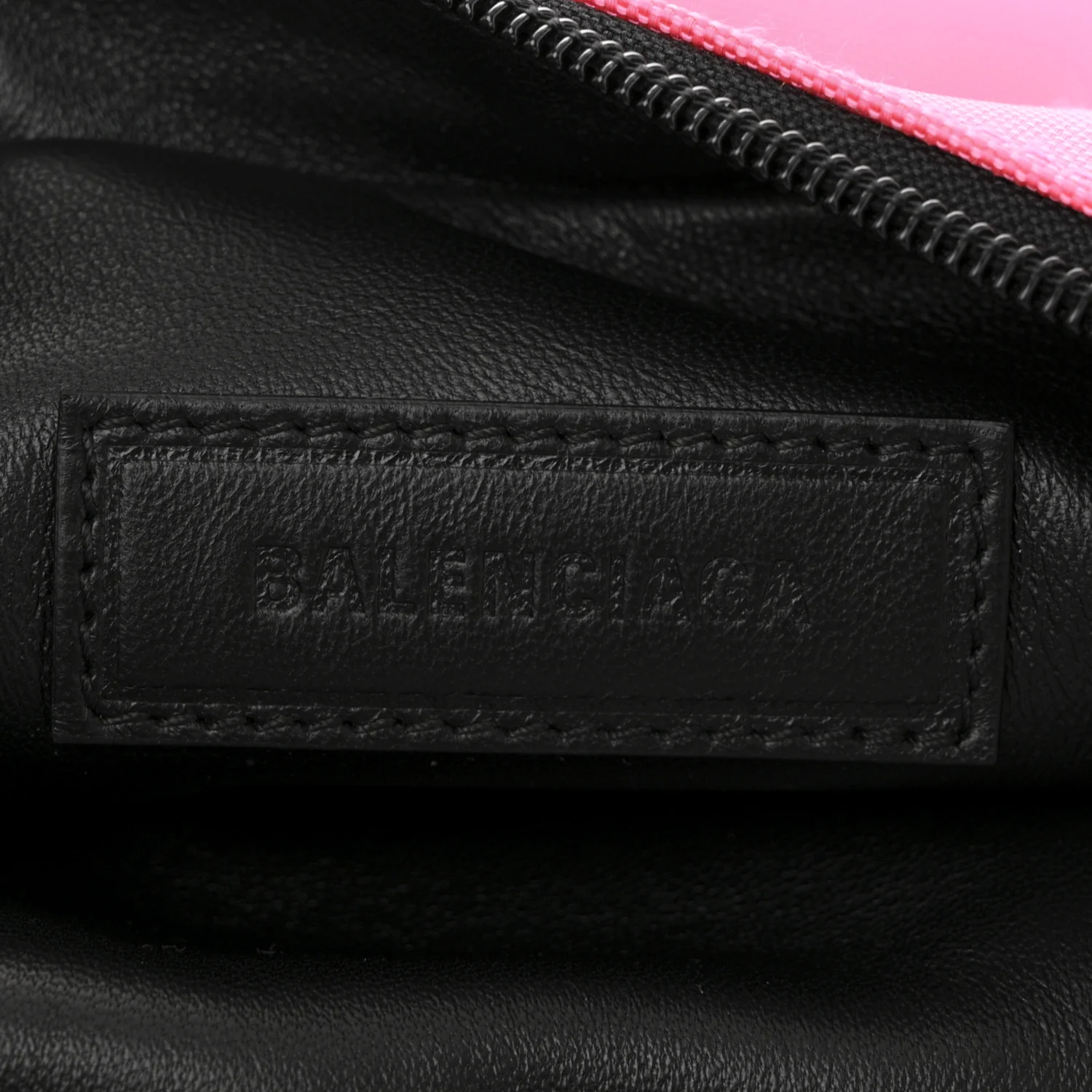 Recycled Sport Nylon Chain Logo Medium Raver Bag Fluo Pink Black - Top Club