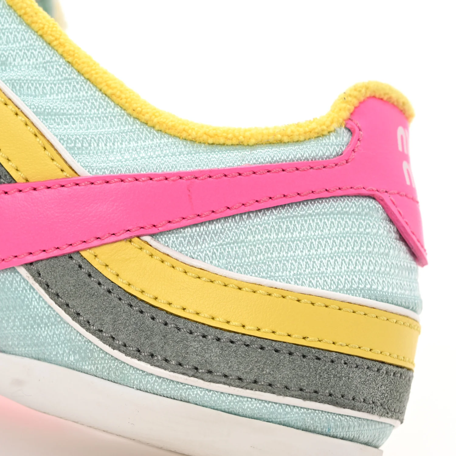 Technical Fabric Suede Gymnasium Sneakers 37 Anise Fuchsia - Top Club