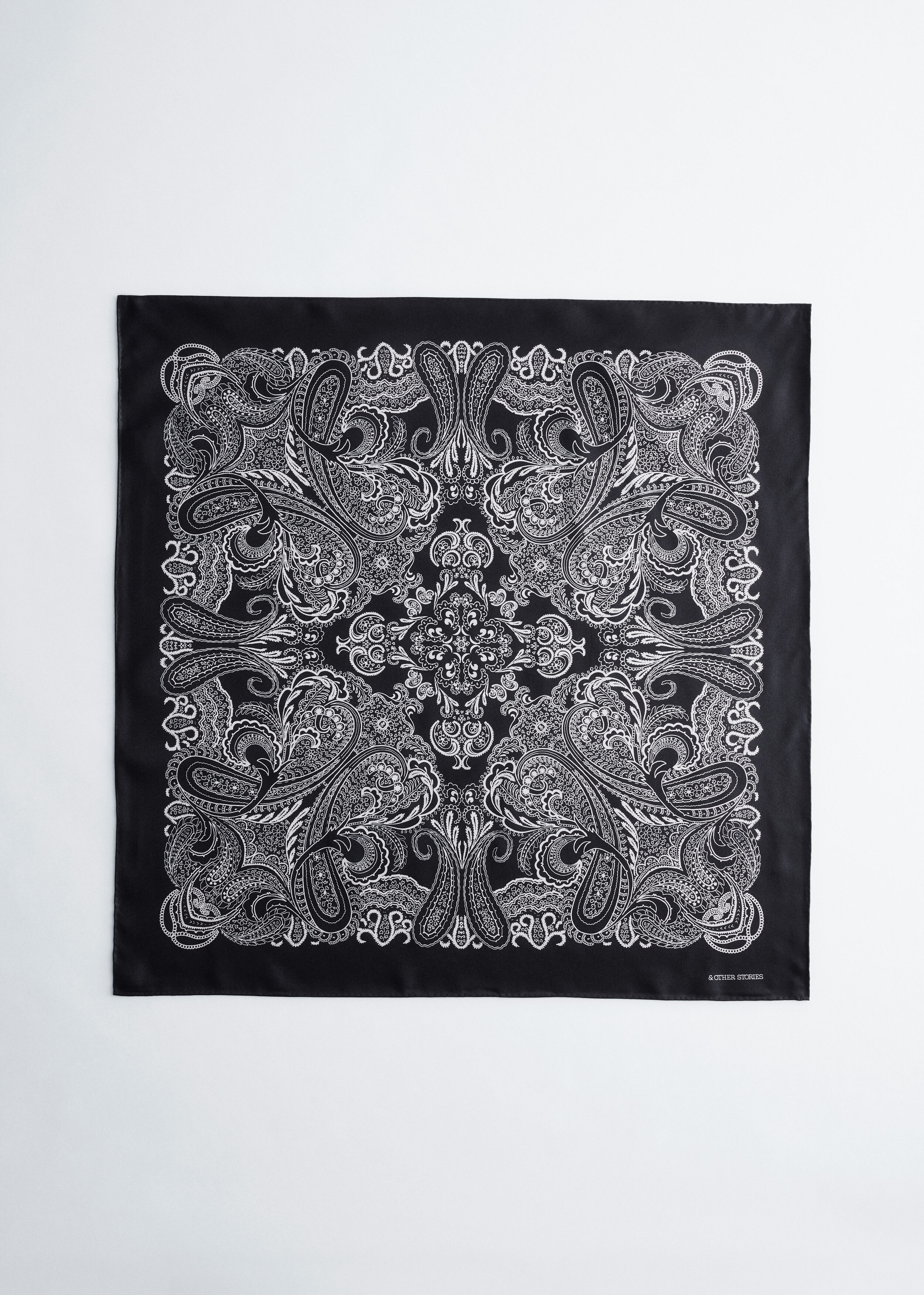 & Other Stories PAISLEY SILK SCARF
