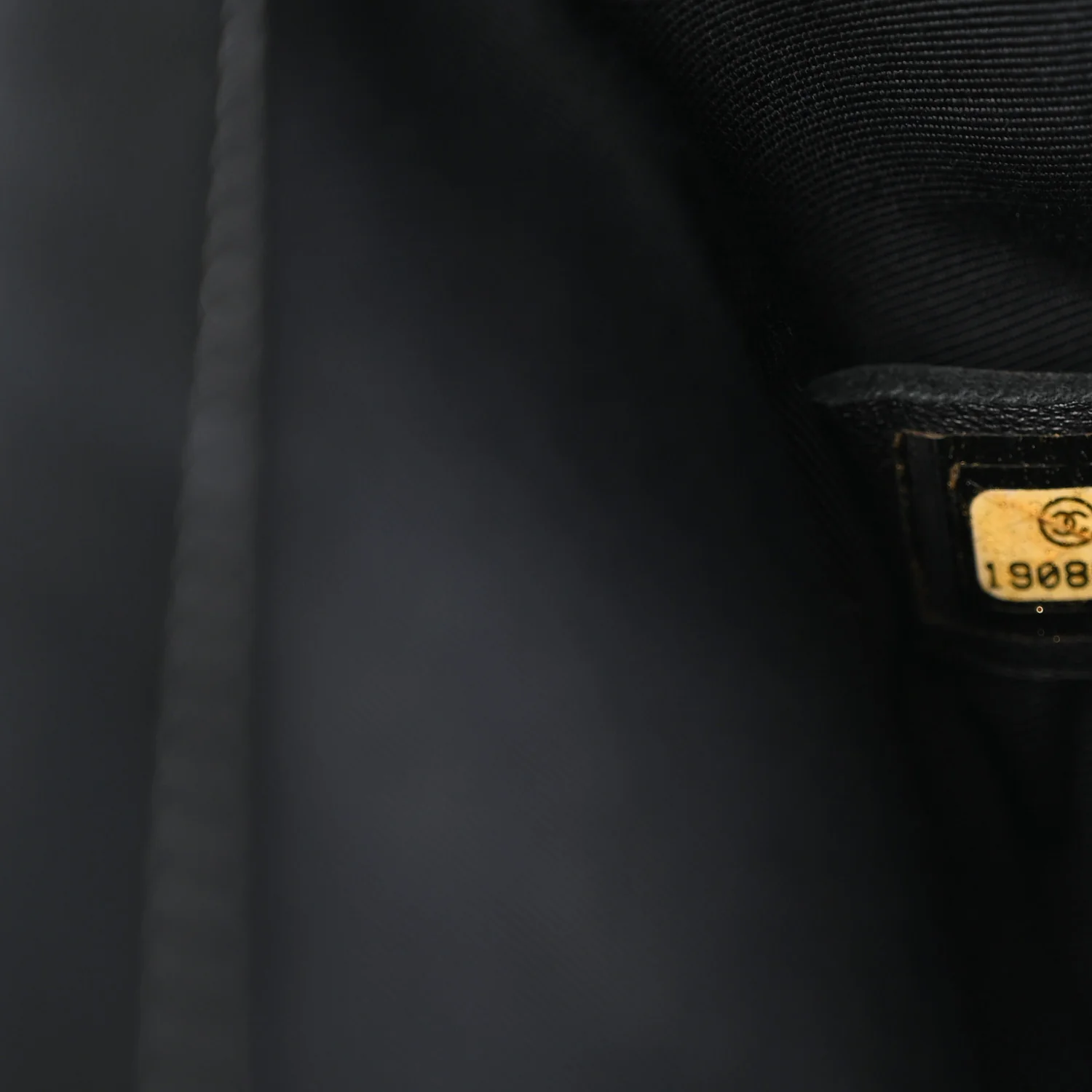 Calfskin Quilted Medium Boy Flap Black - Top Club