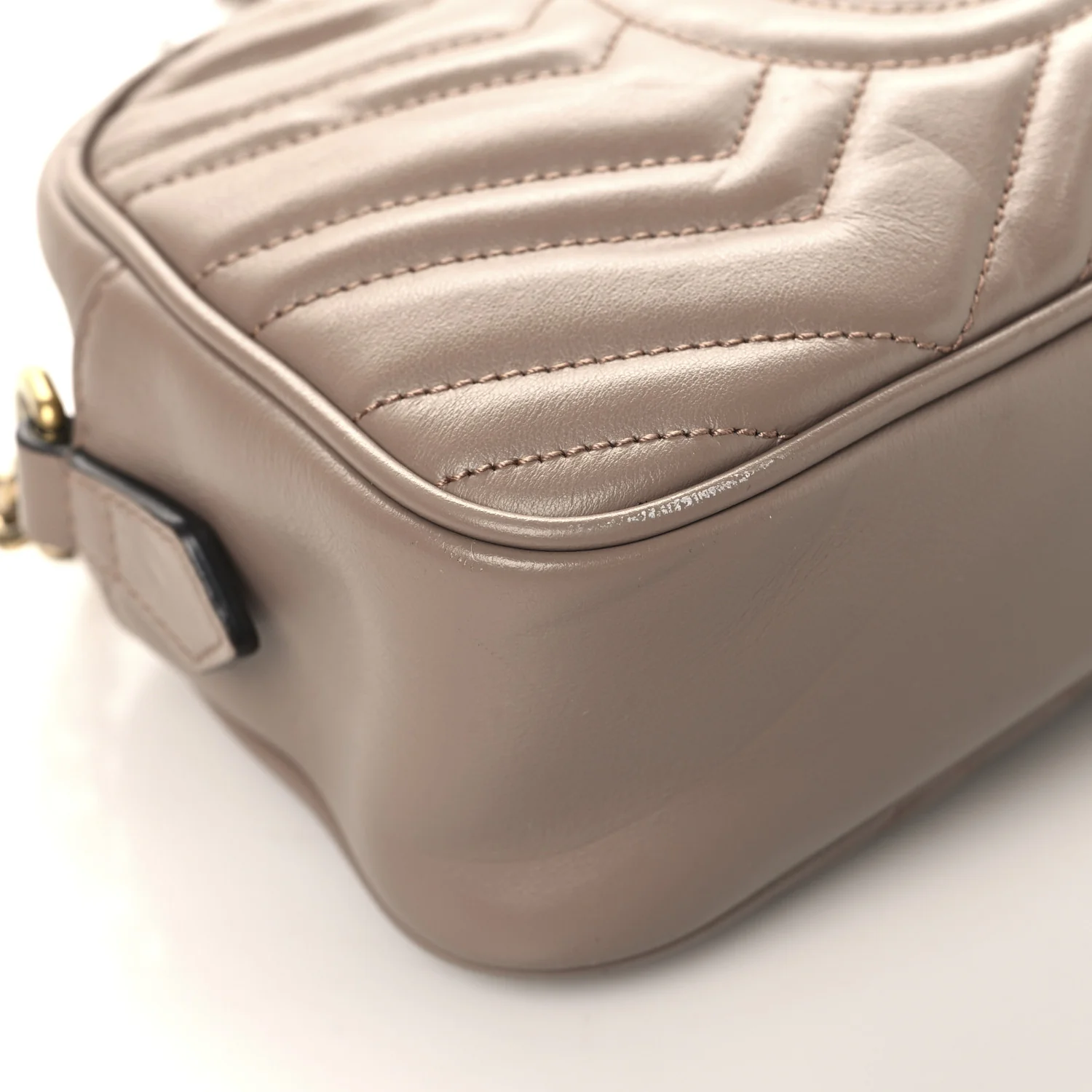 Calfskin Matelasse Small GG Marmont Chain Shoulder Bag Porcelain Rose - Top Club