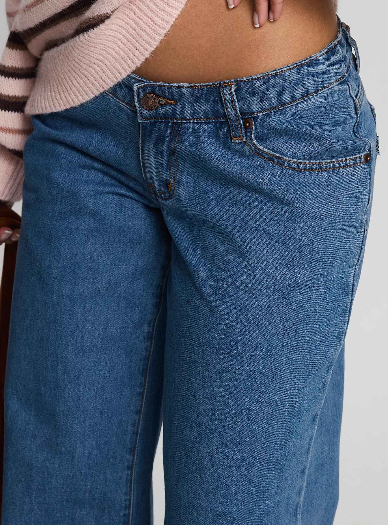 Highlands Low Rise Wide Leg Jeans Mid Blue Wash