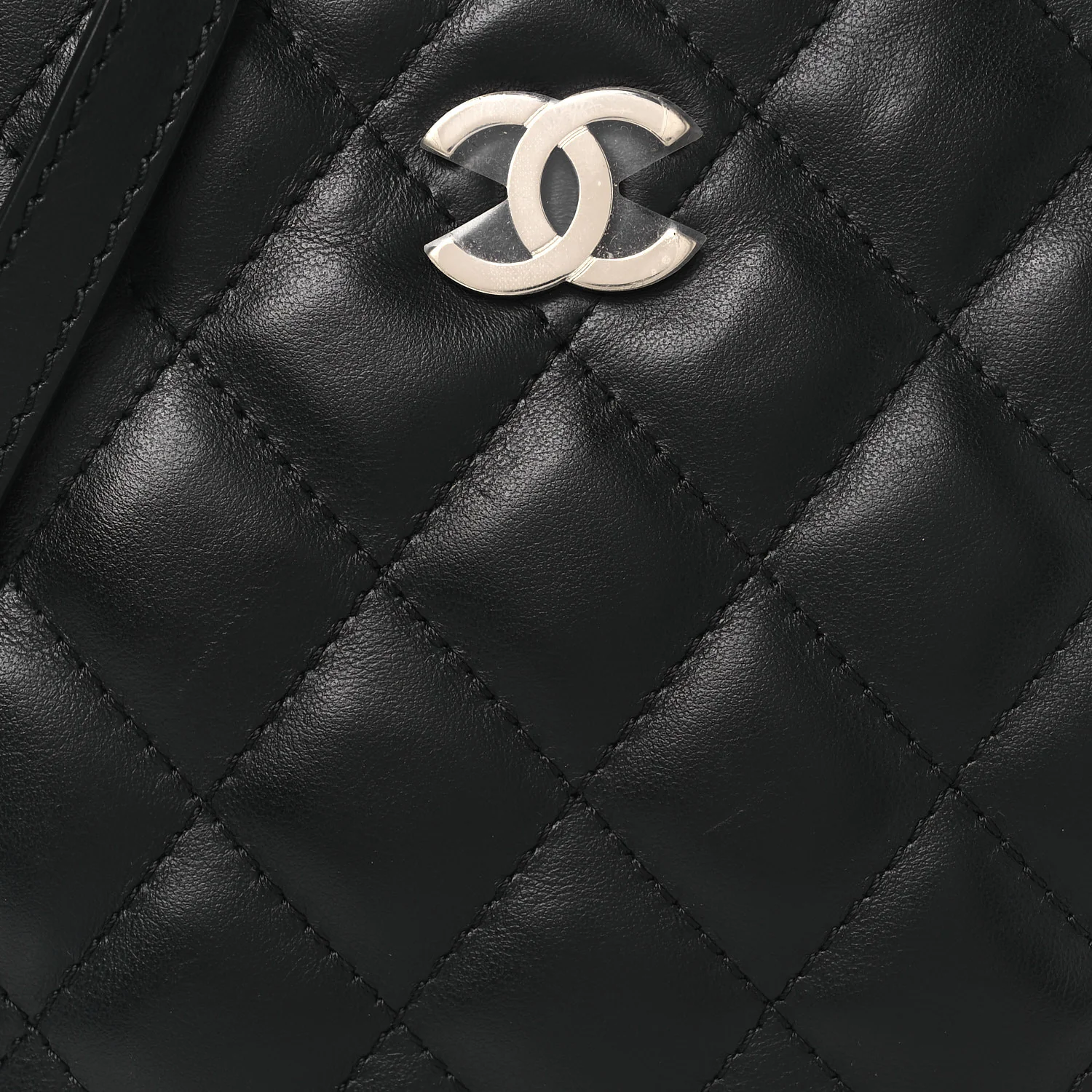 Lambskin Quilted Uniform Crossbody Bag Black - Top Club