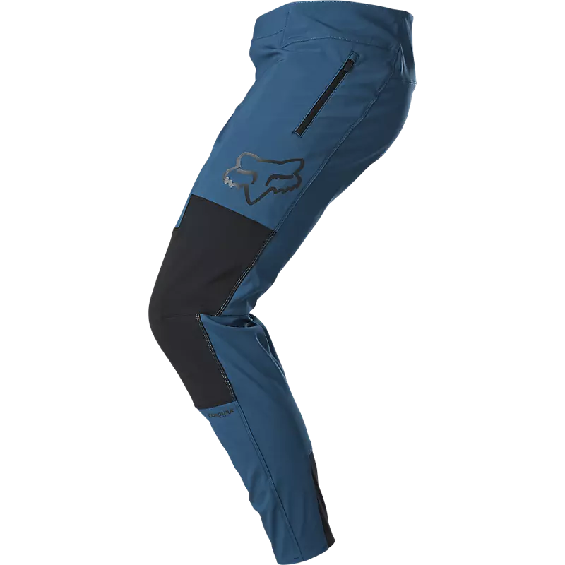 Youth defend pants