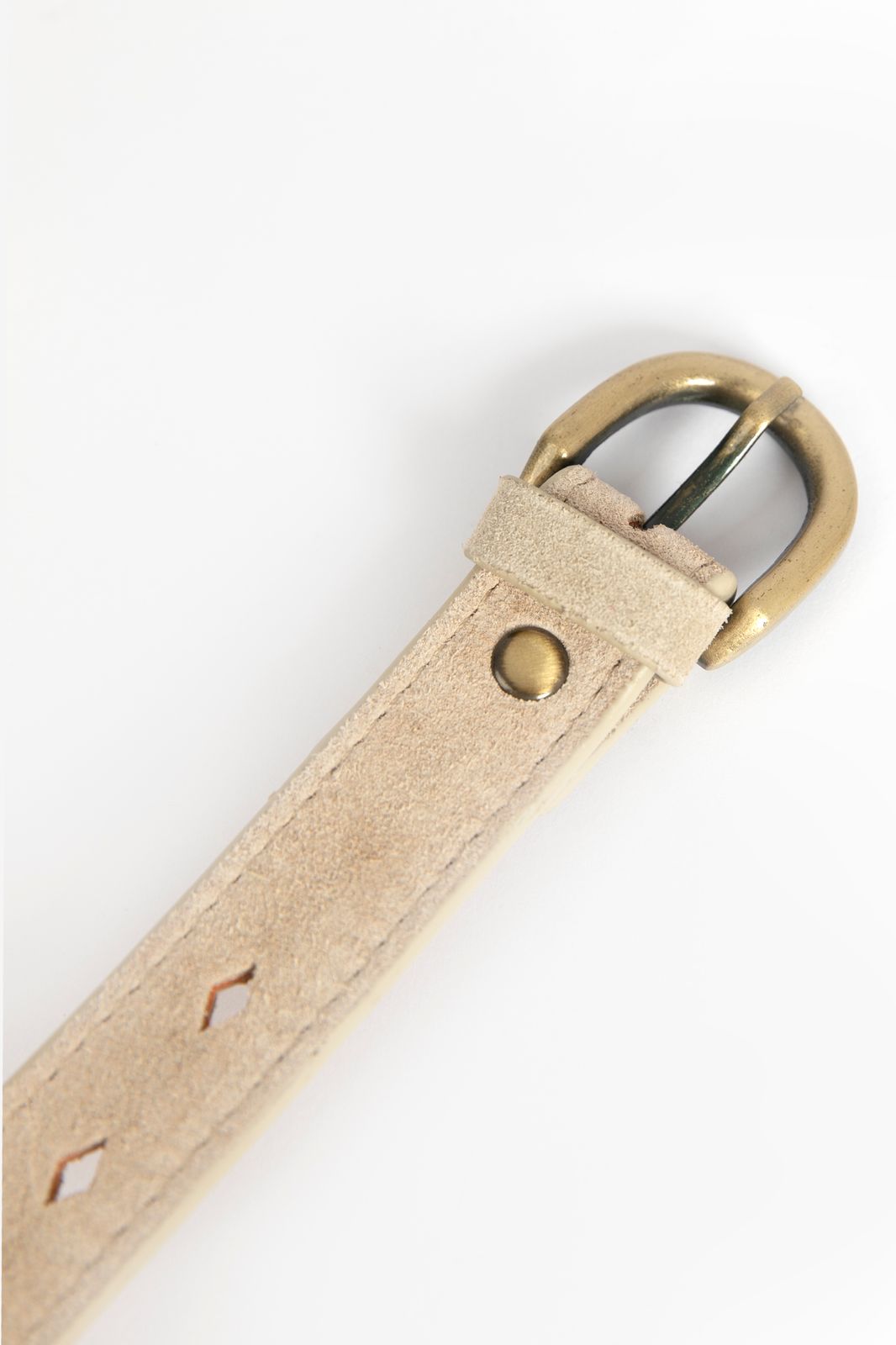 Beige su&egrave;de riem met goudkleurige gesp