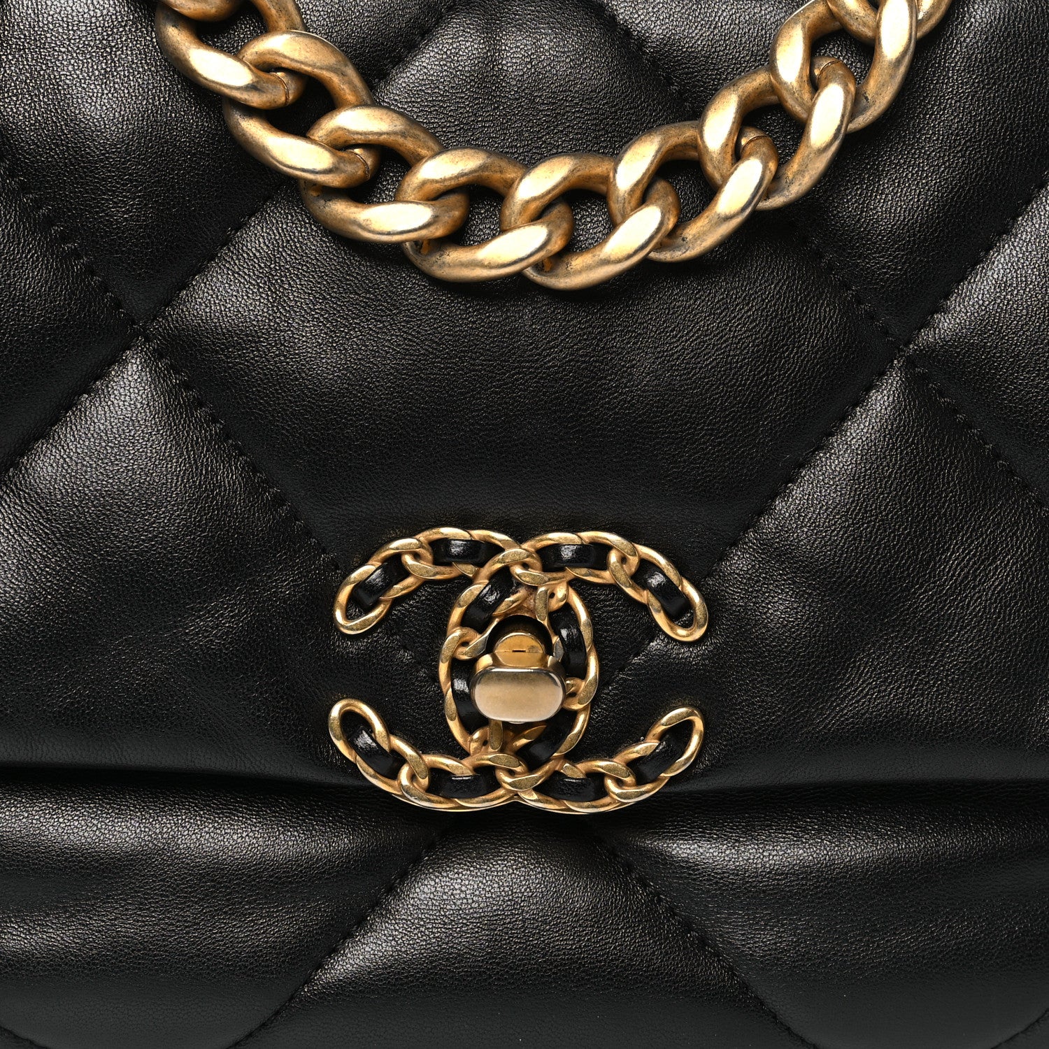 Lambskin Quilted Medium Chanel 19 Flap Black - Top Club