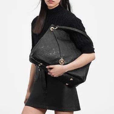 Lo vu messenger bag with long shoulder strap - Top Club