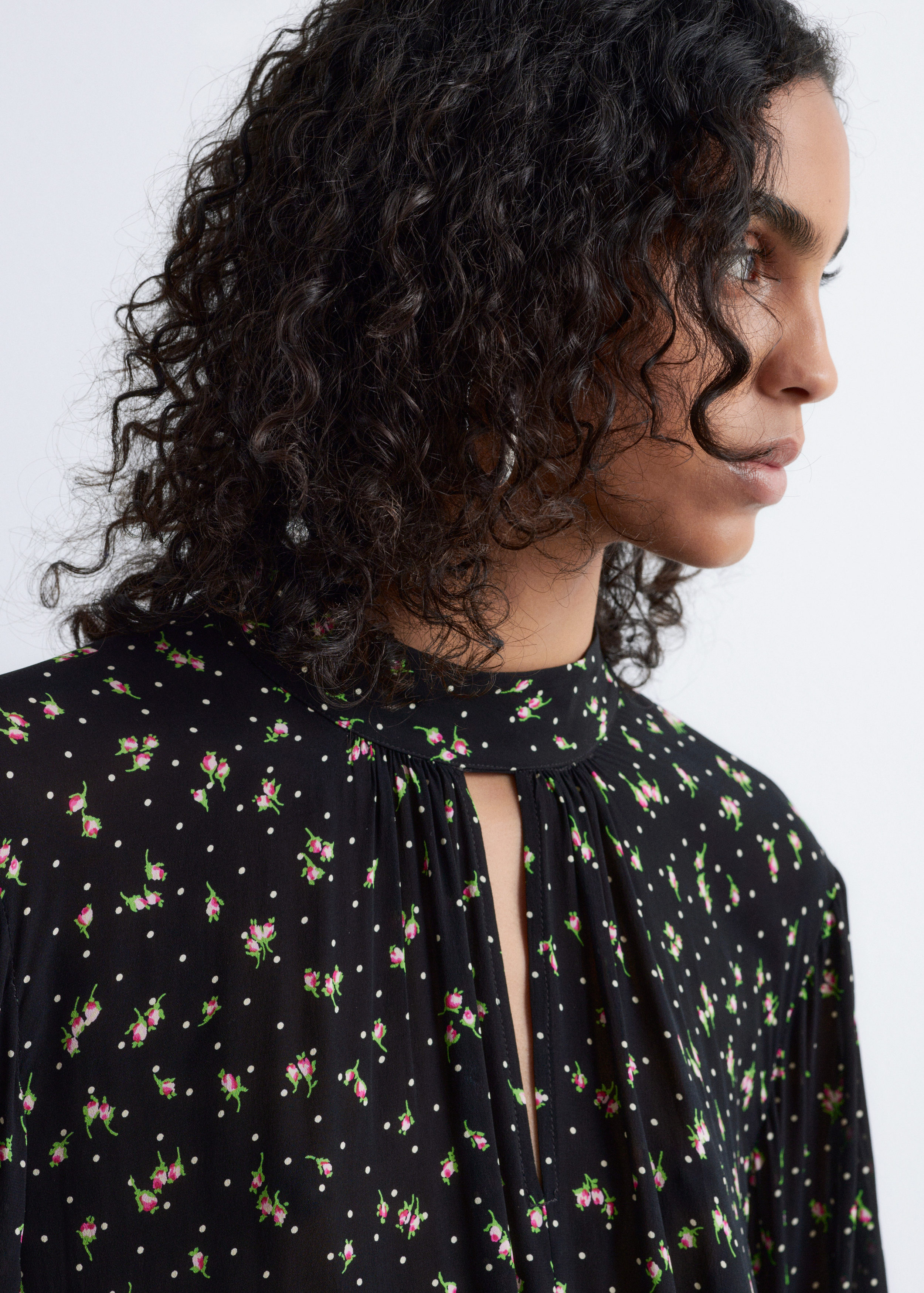 & Other Stories FRILLED STAND-COLLAR BLOUSE