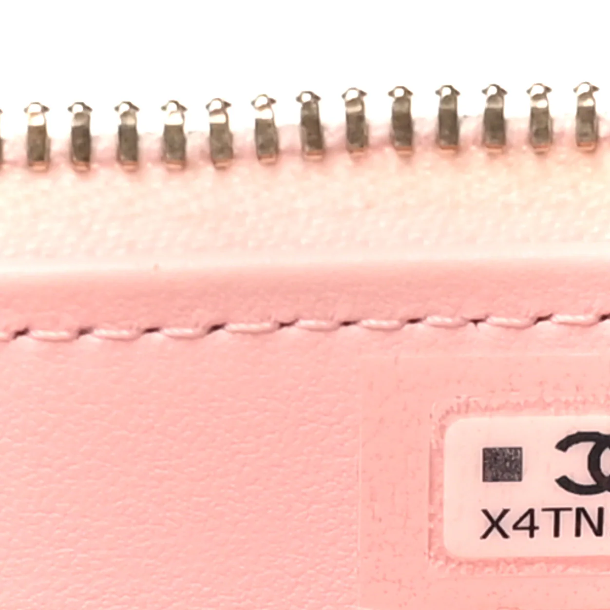 Caviar Quilted Top Handle Vanity With Chain Light Pink - Top Club