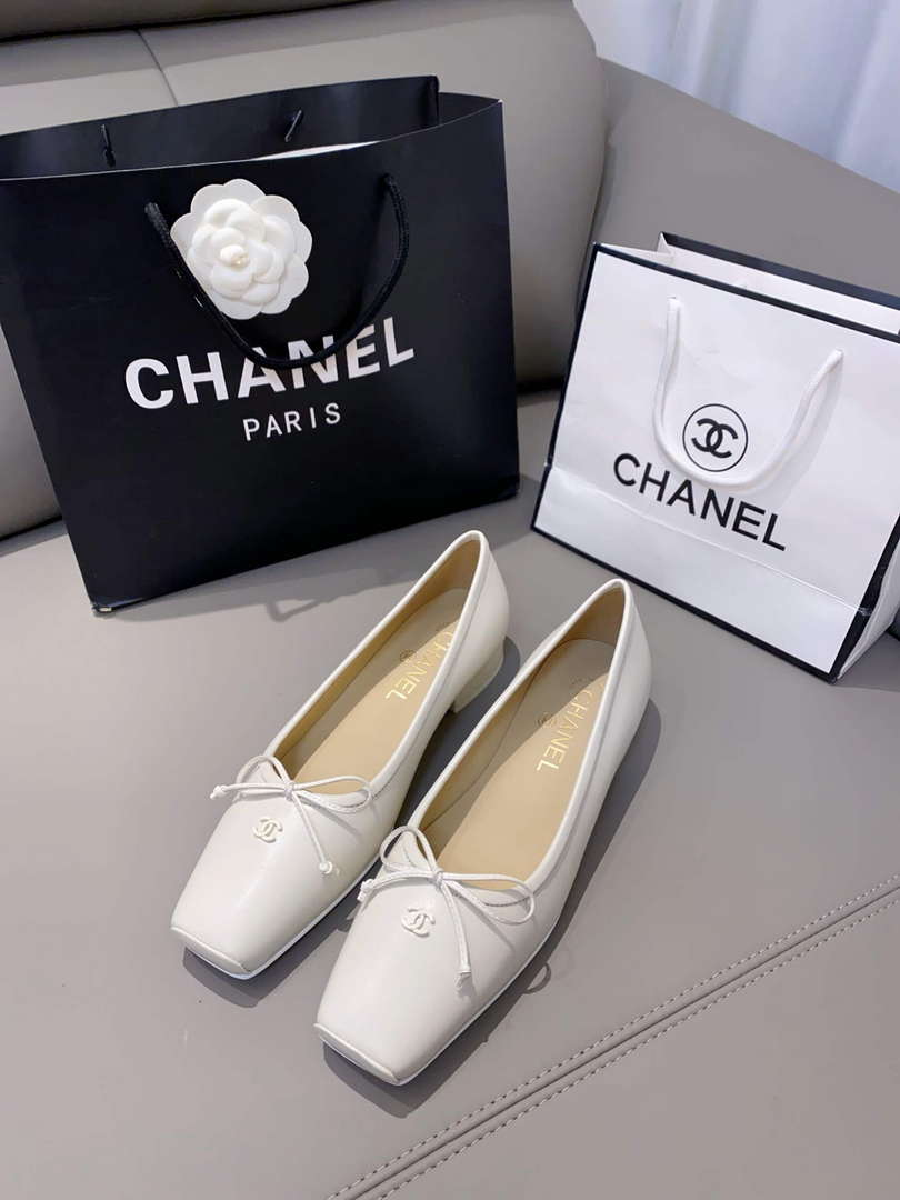 Chanel Women's Loafers Fashion Shoes C93263 - Sneaker Replica Workshop