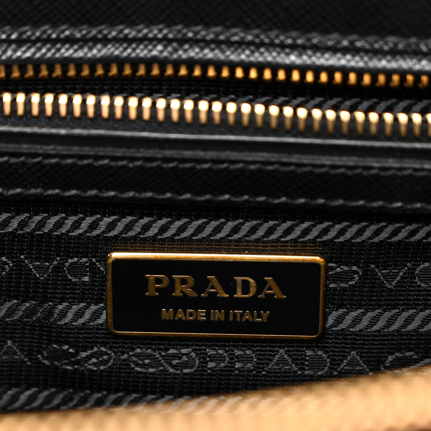 Saffiano Small Galleria Double Zip Tote Black - Top Club