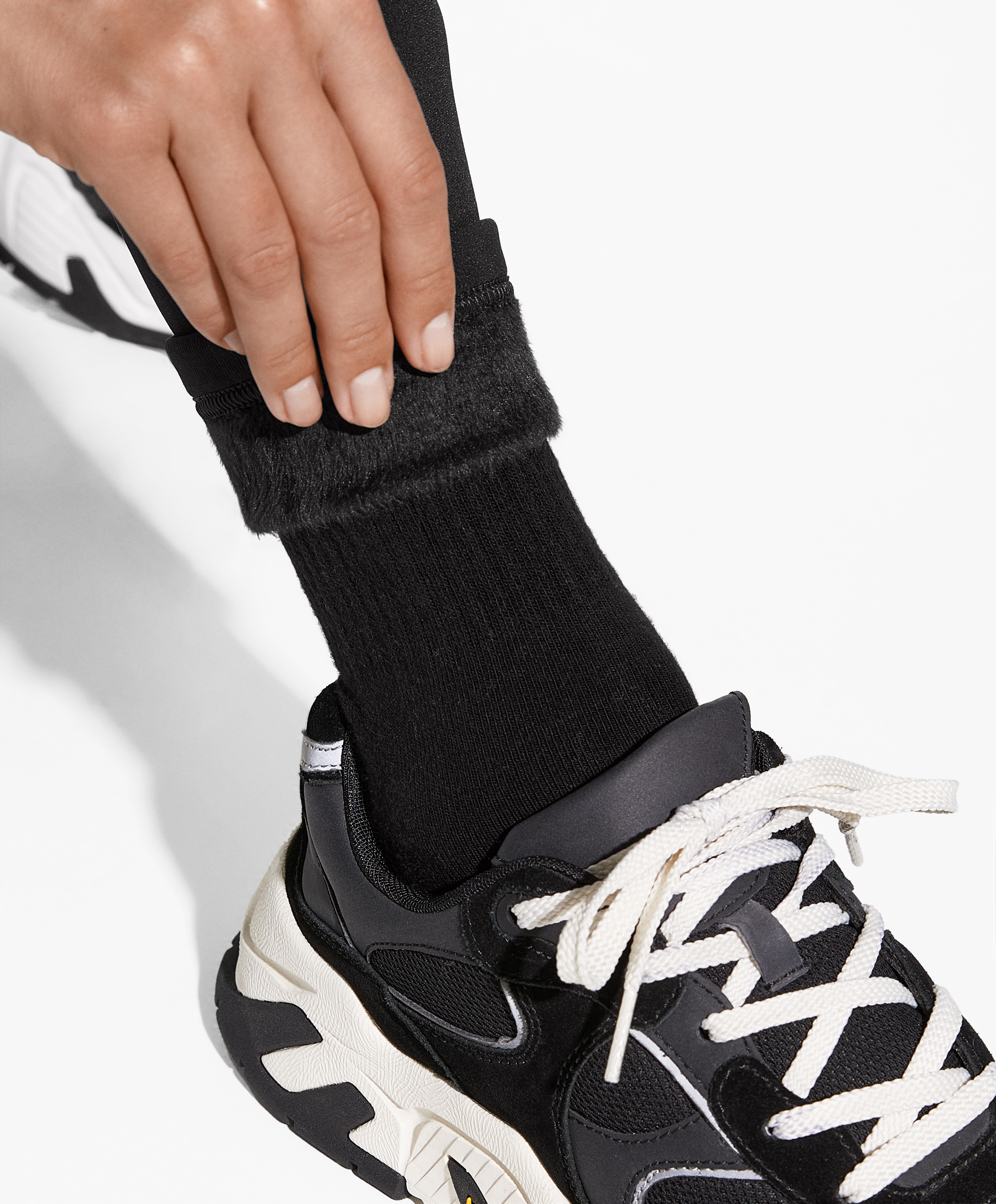 OYSHO Super-extra-warm seamless 65cm ankle-length leggings