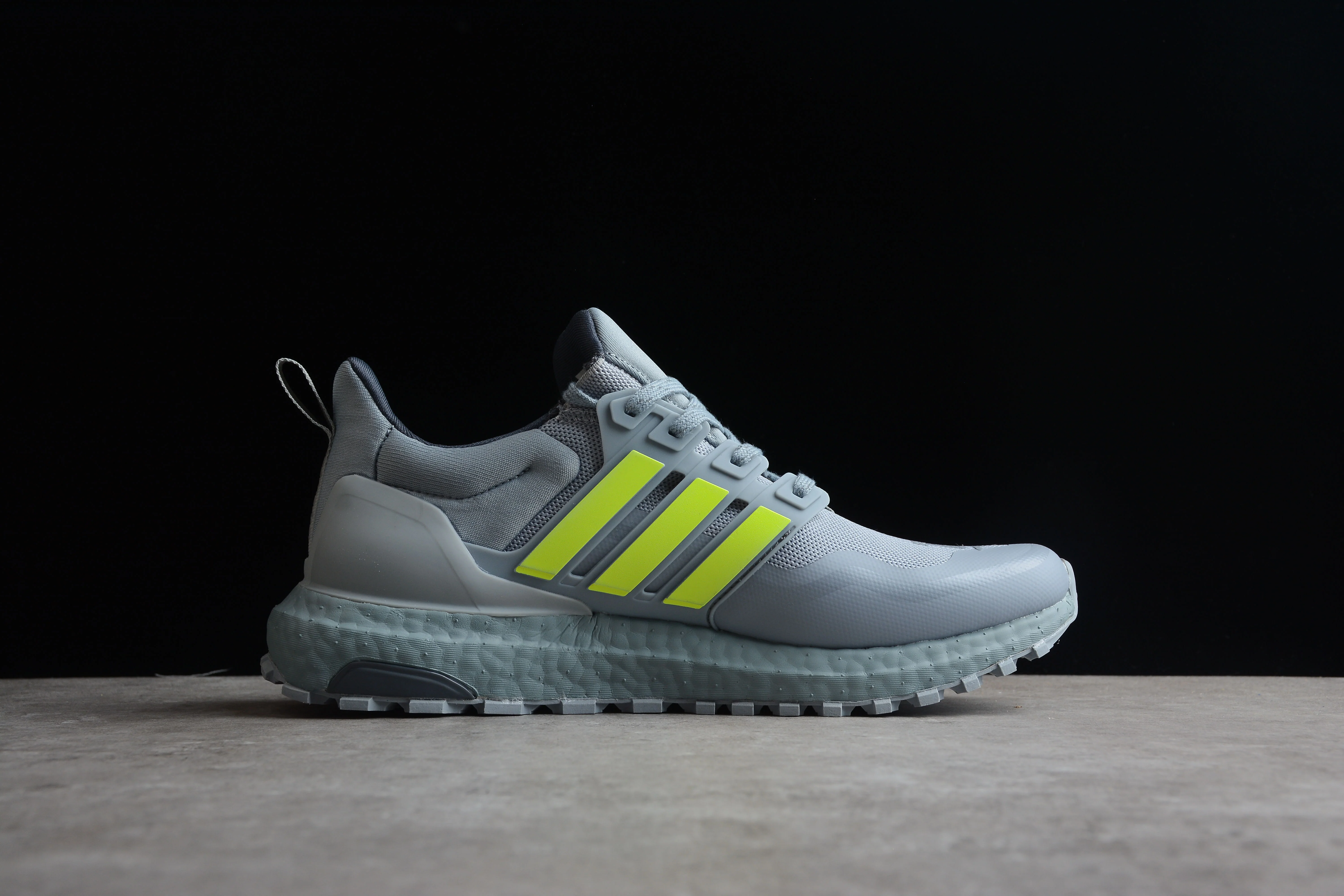 adidas UltraBoost 4.0 'Metallic Gold / Metallic Silver' - Sneaker Replica Workshop