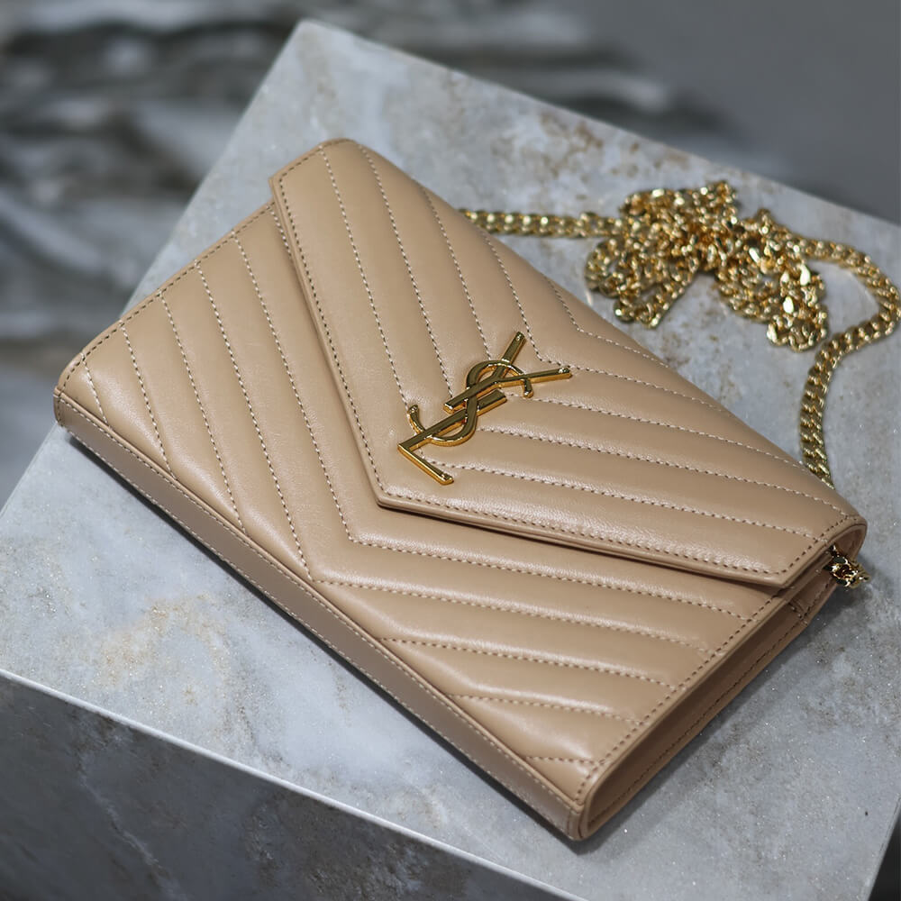 YSL cassandre chain wallet in lambskin - Top Club