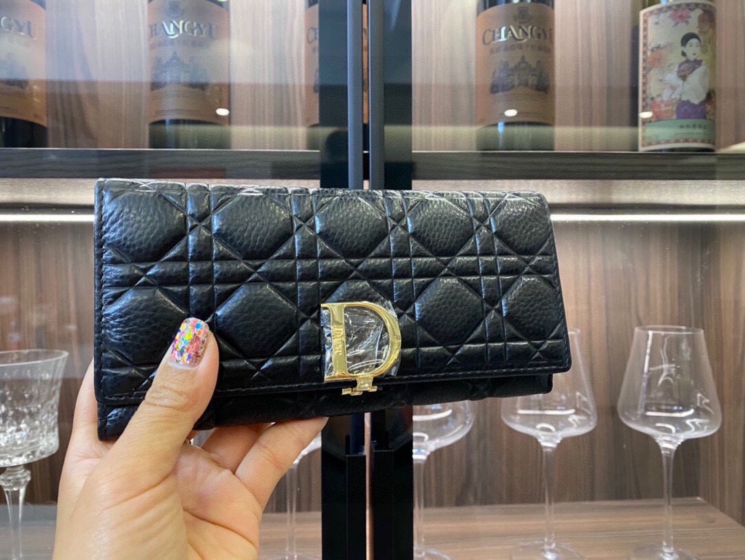 D new arrival women wallet size : 19 *10 cm - Top Club