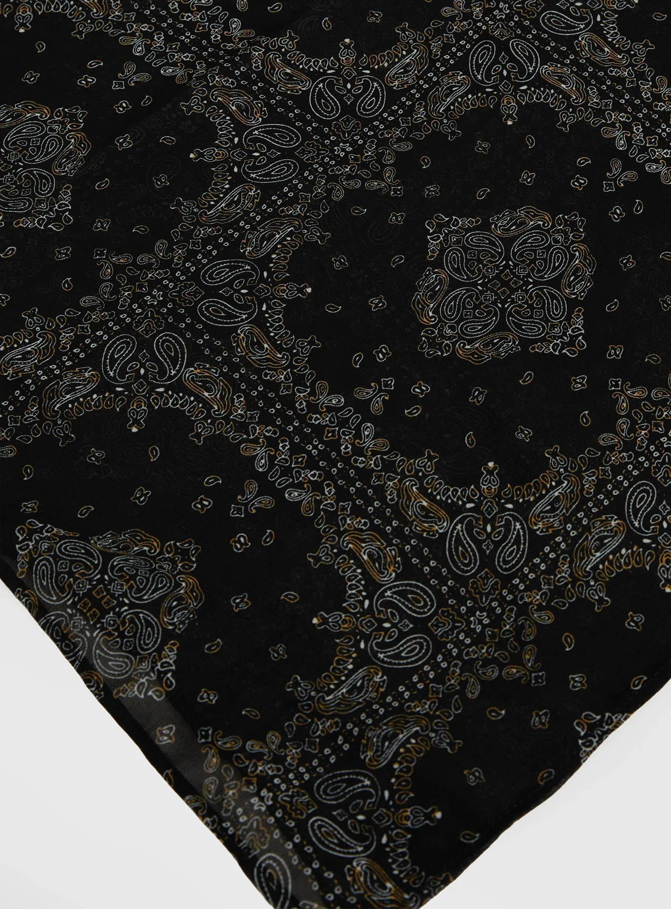 Solara Scarf Black Paisley