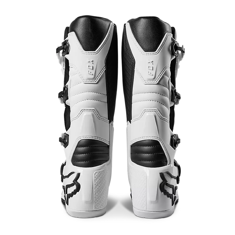 Complete boots