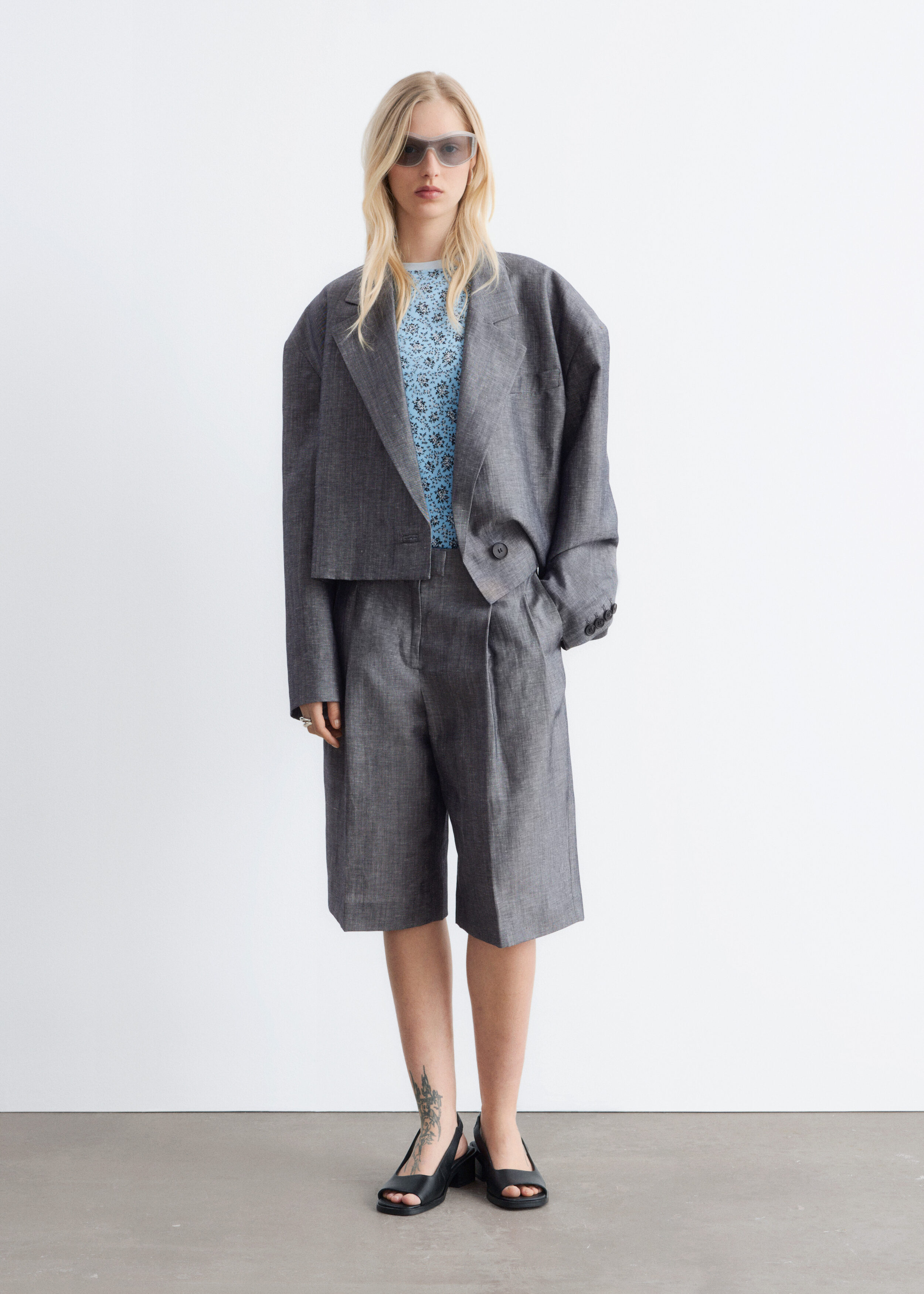 & Other Stories TAILORED BERMUDA SHORTS