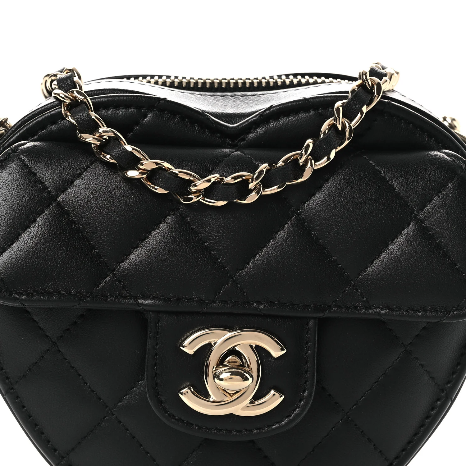 Lambskin Quilted CC In Love Heart Clutch With Chain Black - Top Club