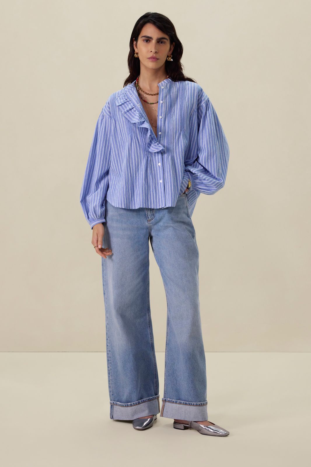 Blauw gestreepte blouse met ruffles