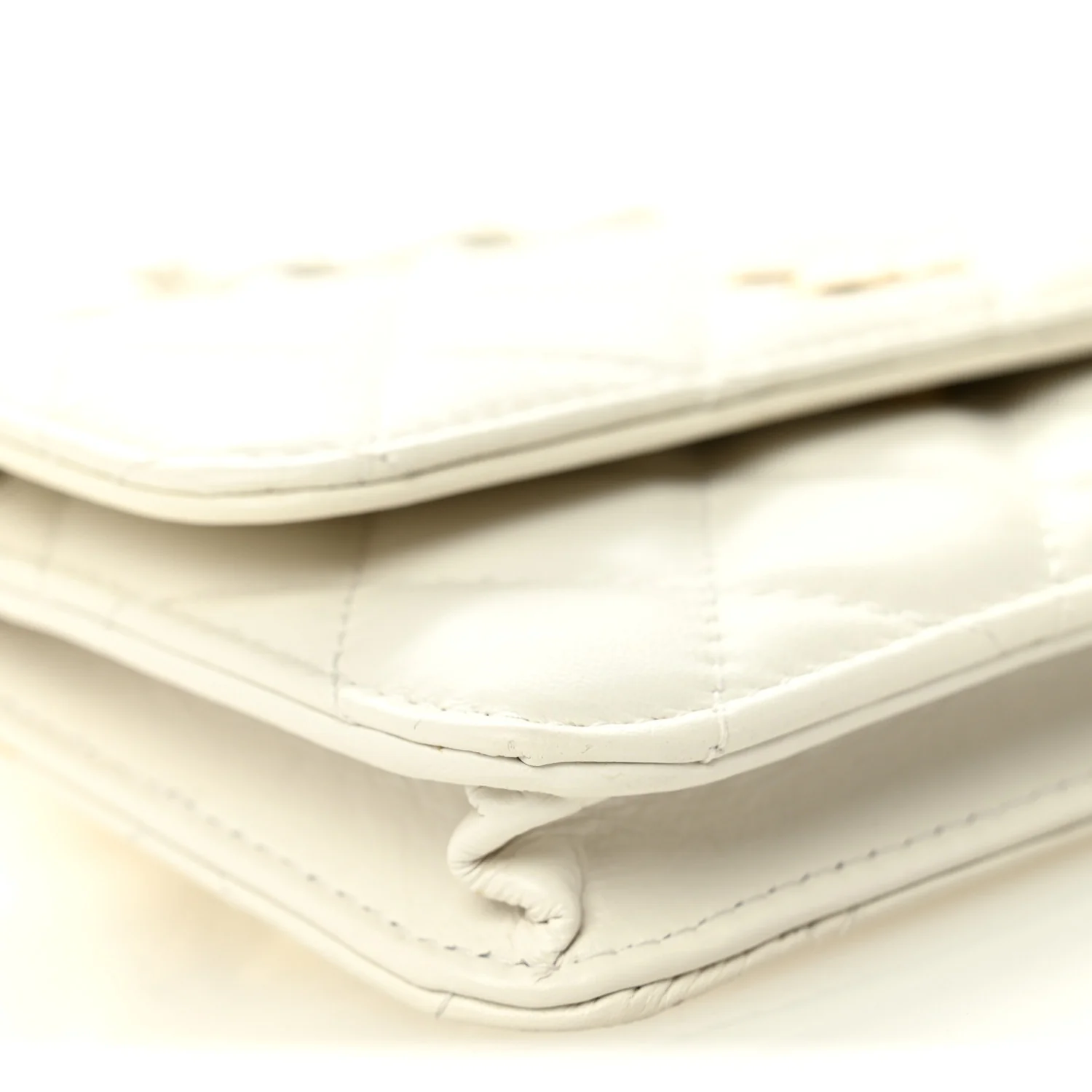 Calfskin Quilted Maxi Pearls Clutch With Chain  White - Top Club