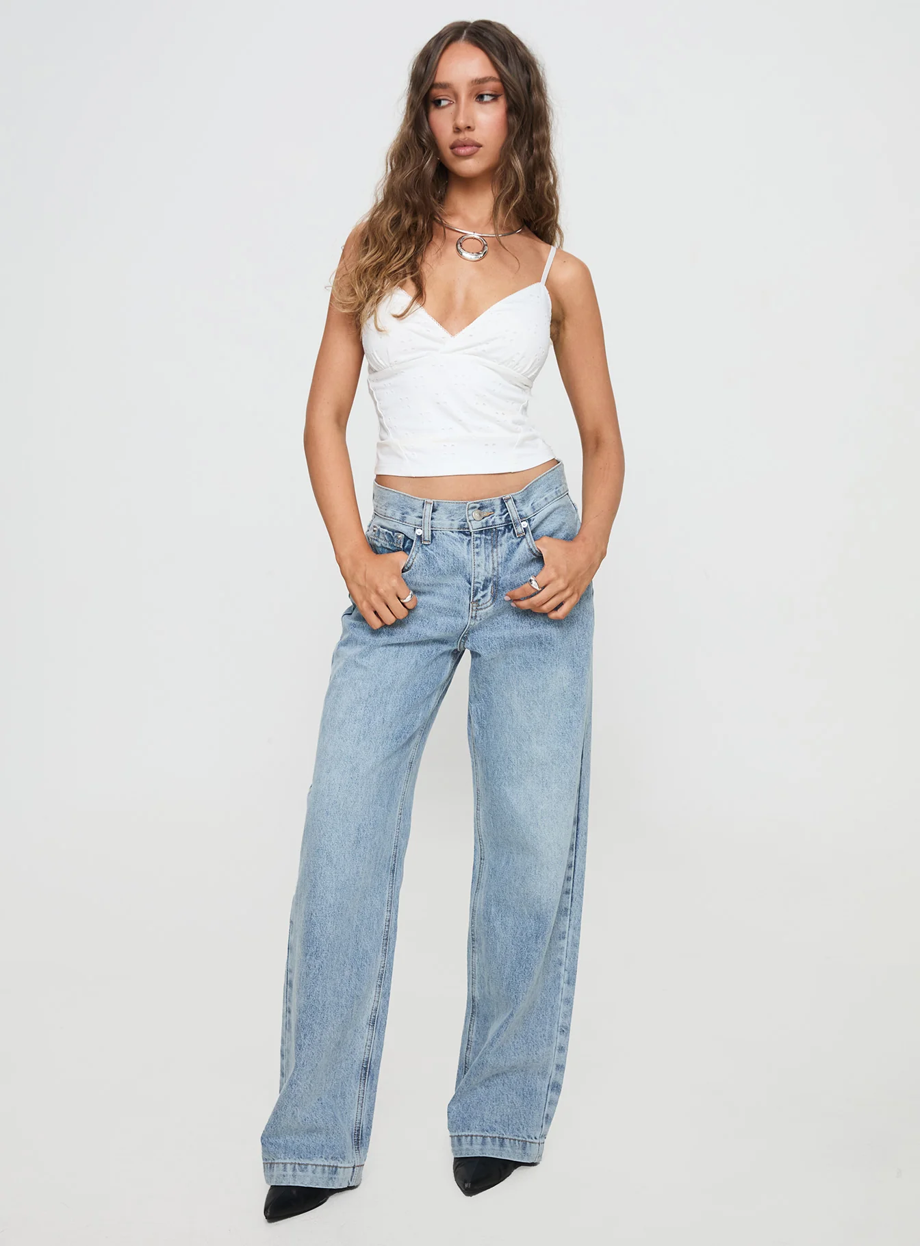 Anelli Low Rise Straight Leg Jeans Light Blue Wash