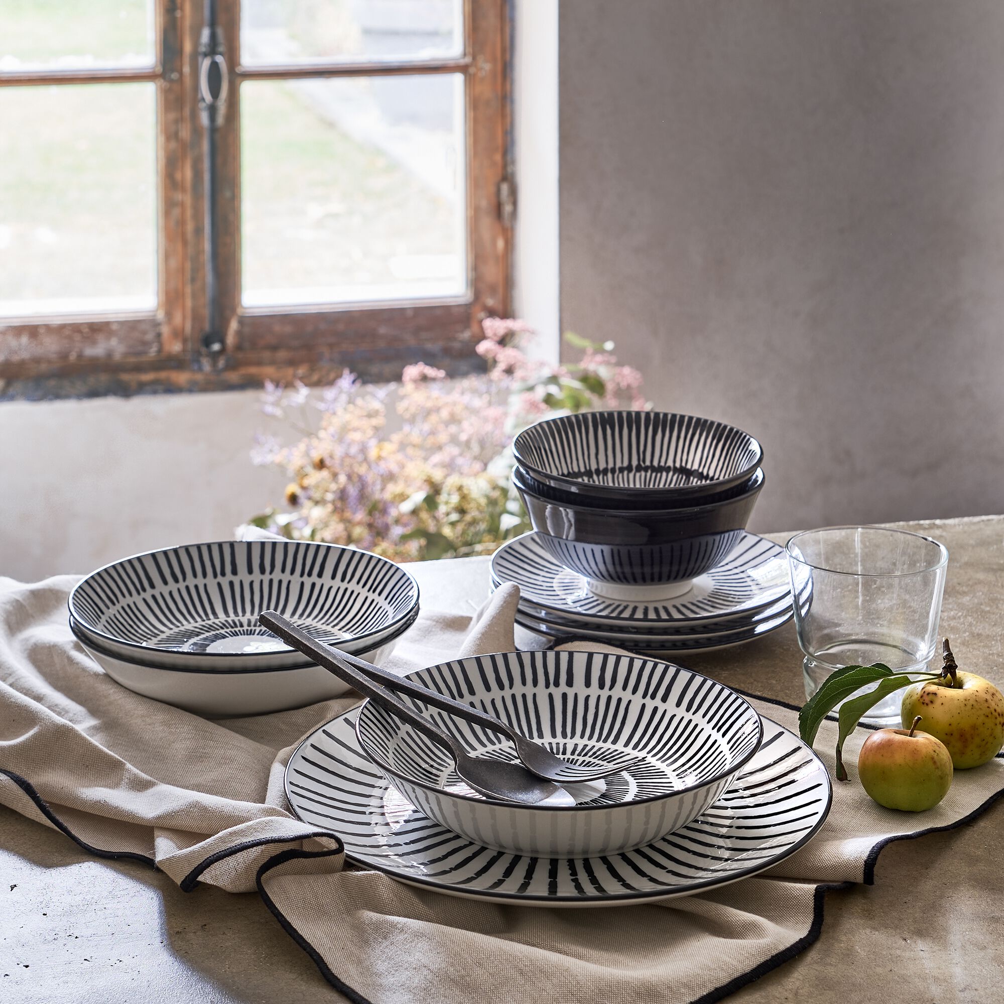 LINIA - Service de vaisselle en porcelaine - blanc