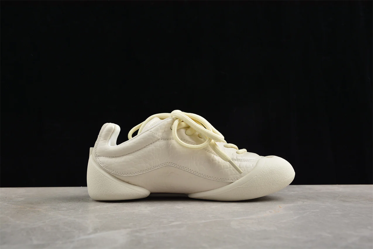 Alexander McQueen FLEXION SNEAKERS White - Sneaker Replica Workshop