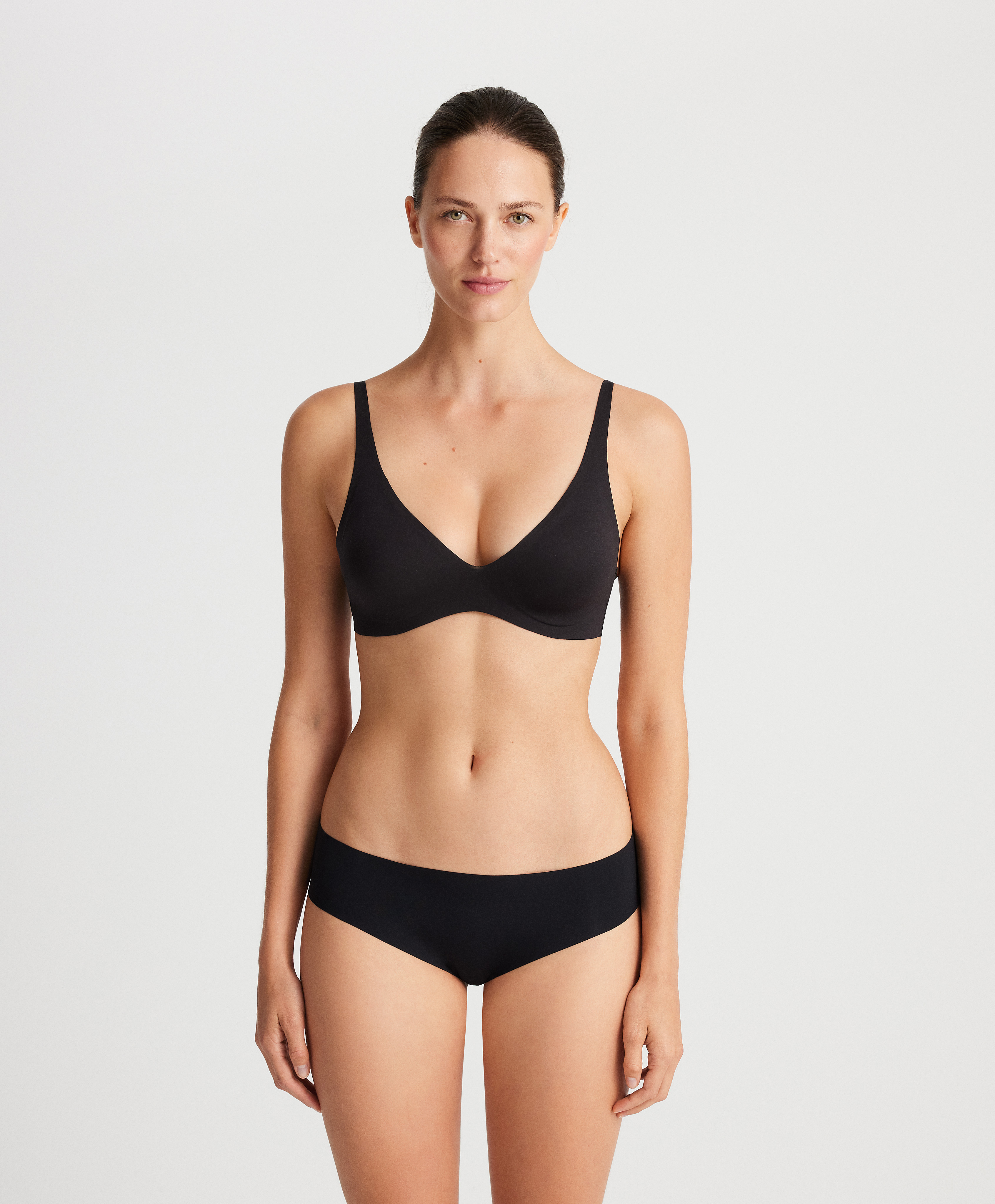 OYSHO Invisible laser-cut halter bra
