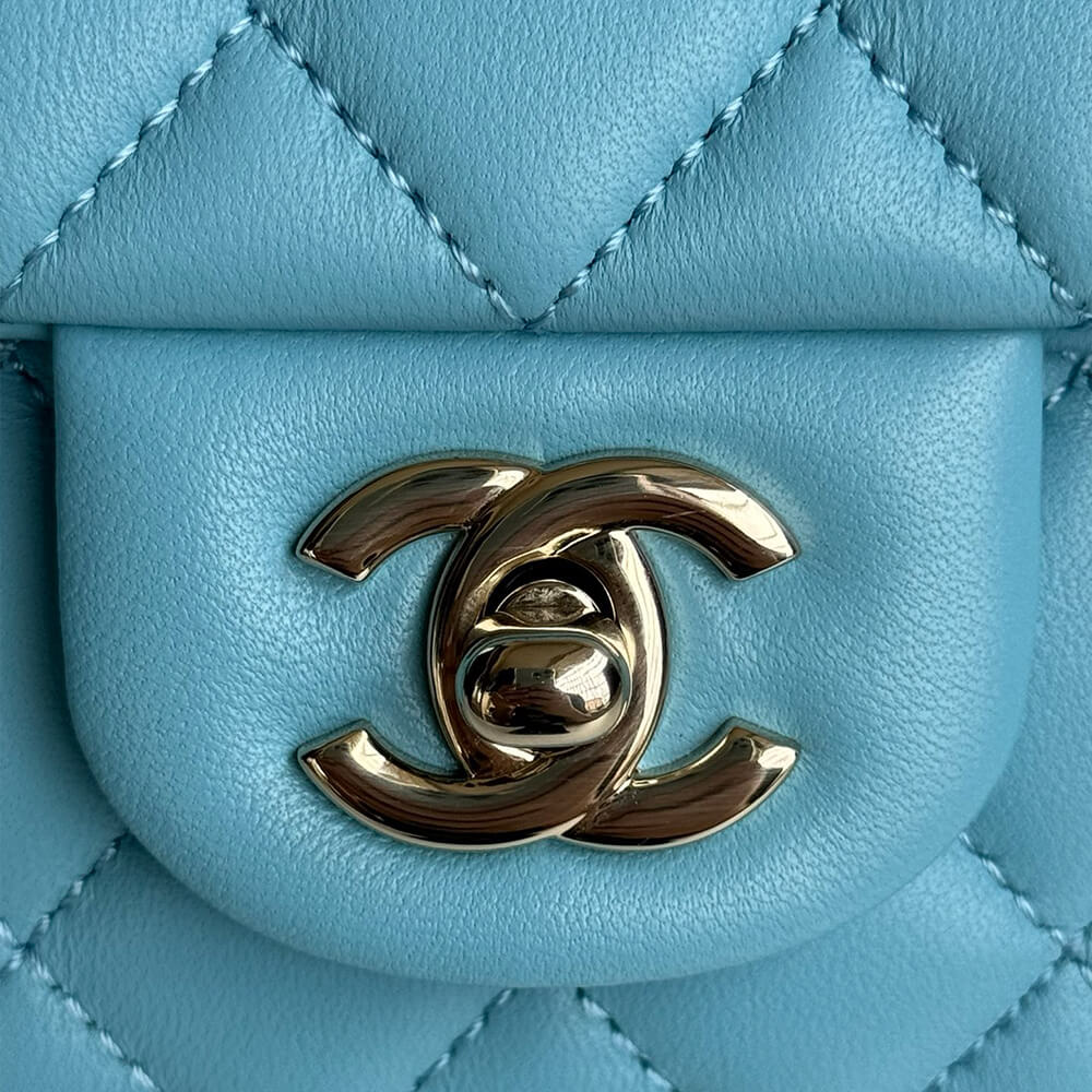 CHANEL Mini Classic Handbag With Top Handle - Top Club