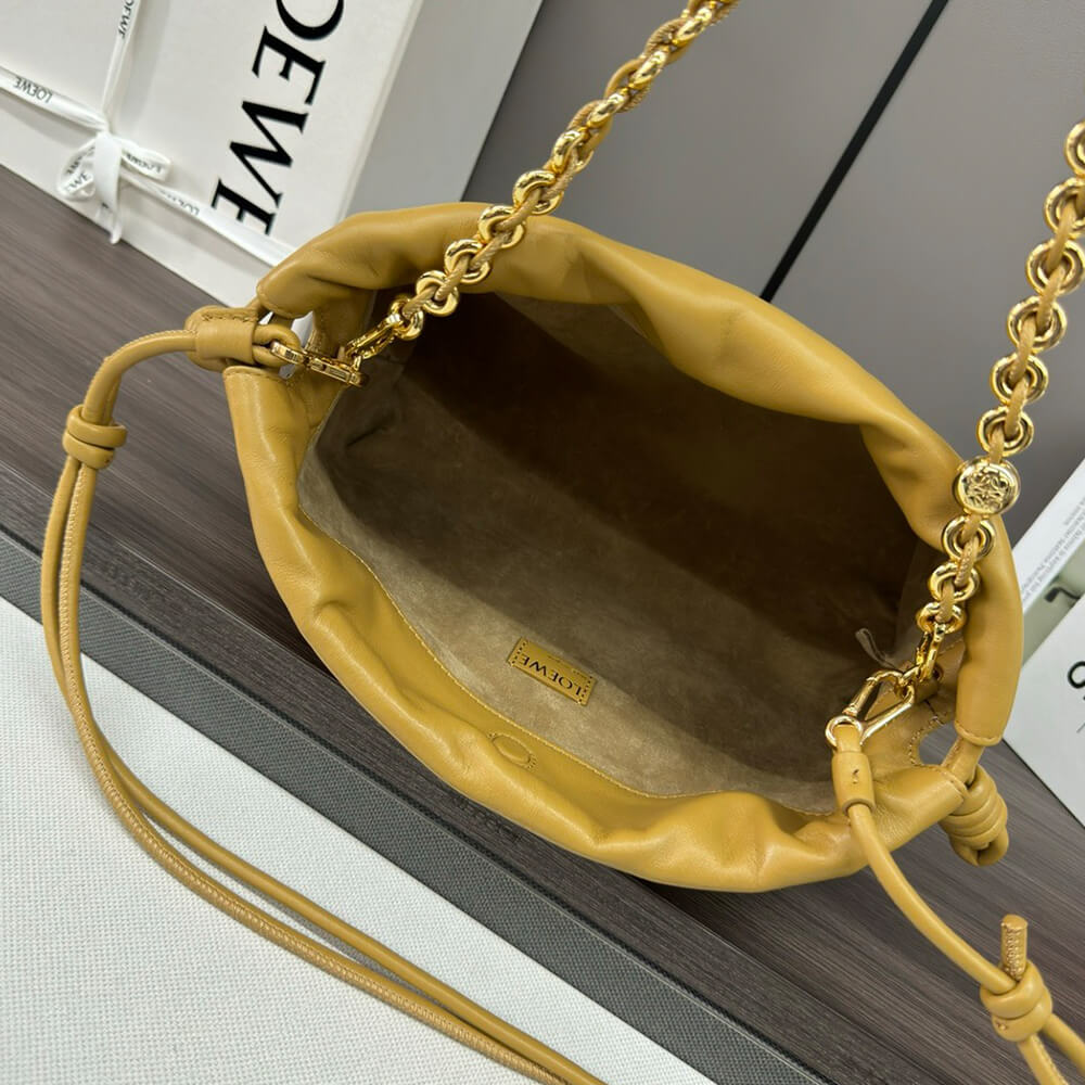 Loewe Medium Flamenco purse in mellow nappa lambskin - Top Club