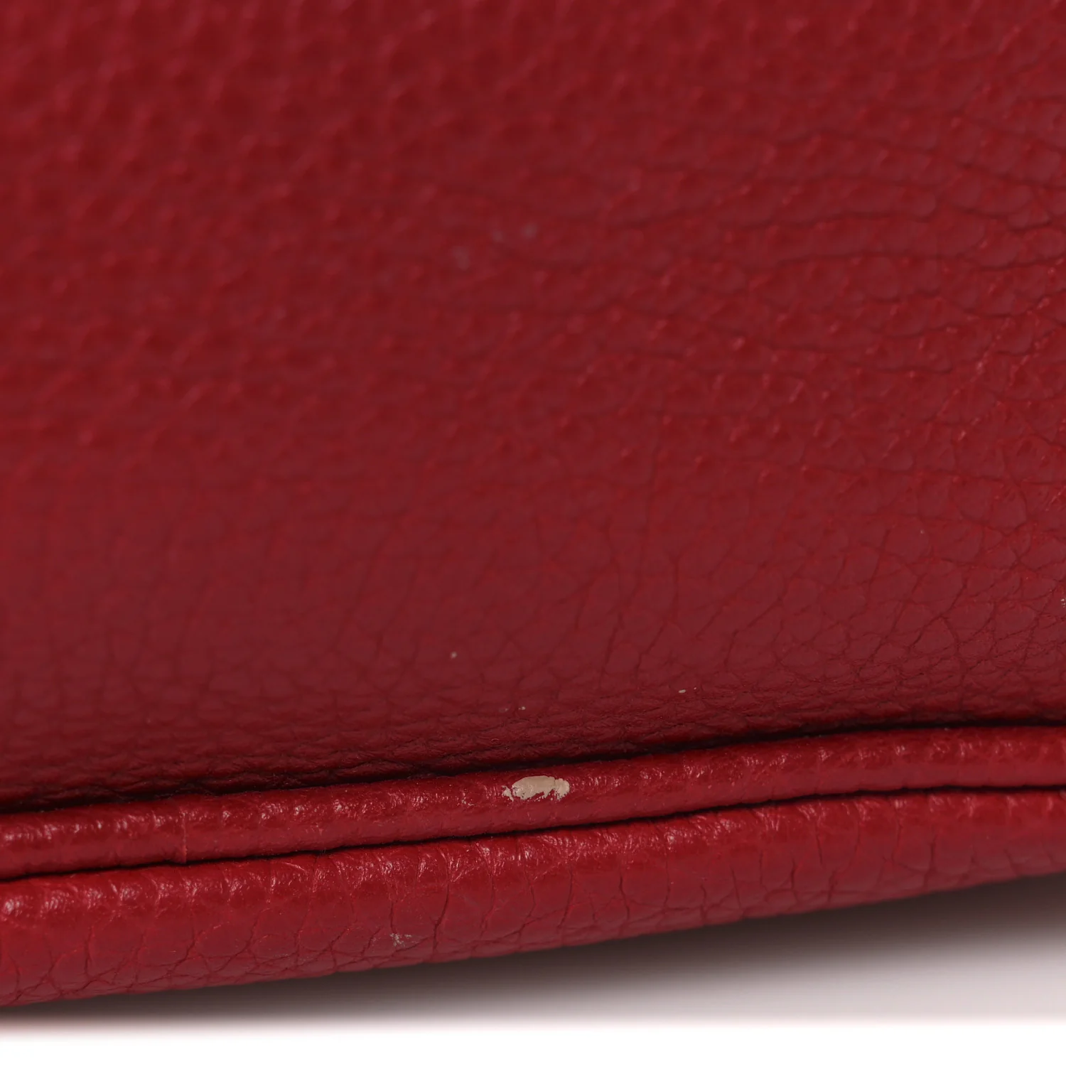 Pebbled Calfskin Small Soho Disco Bag Vibrant Red - Top Club