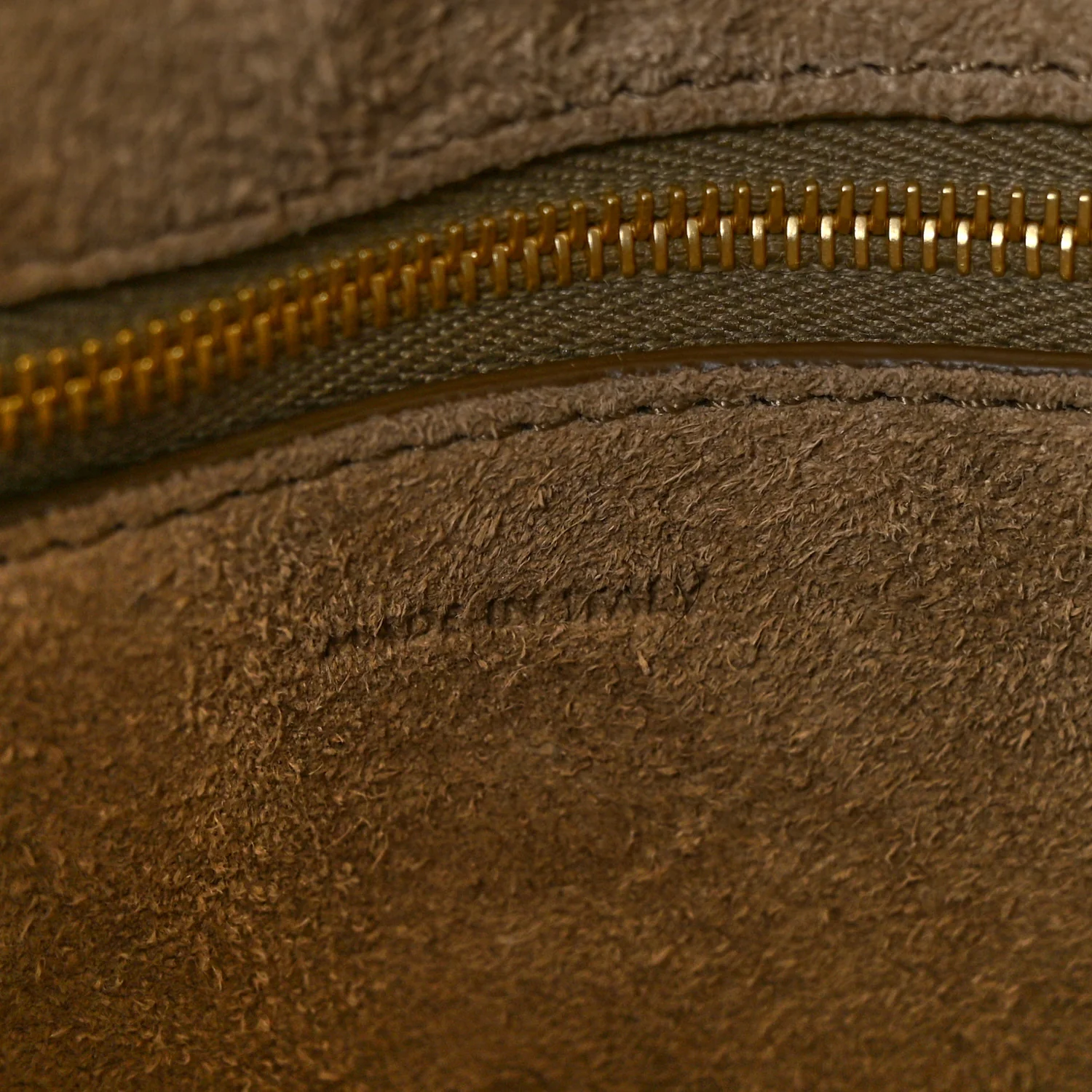 Soft Grained Calfskin Small Sangle Bucket Bag Taupe - Top Club