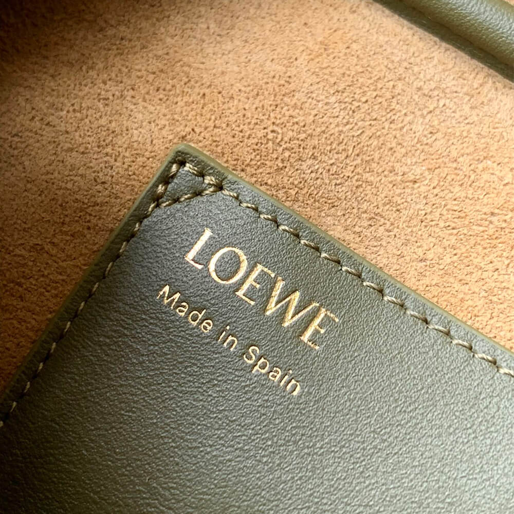 LOEWE Amazona 23 Cropped bag in nappa calfskin(HIGH-END GRADE) - Top Club