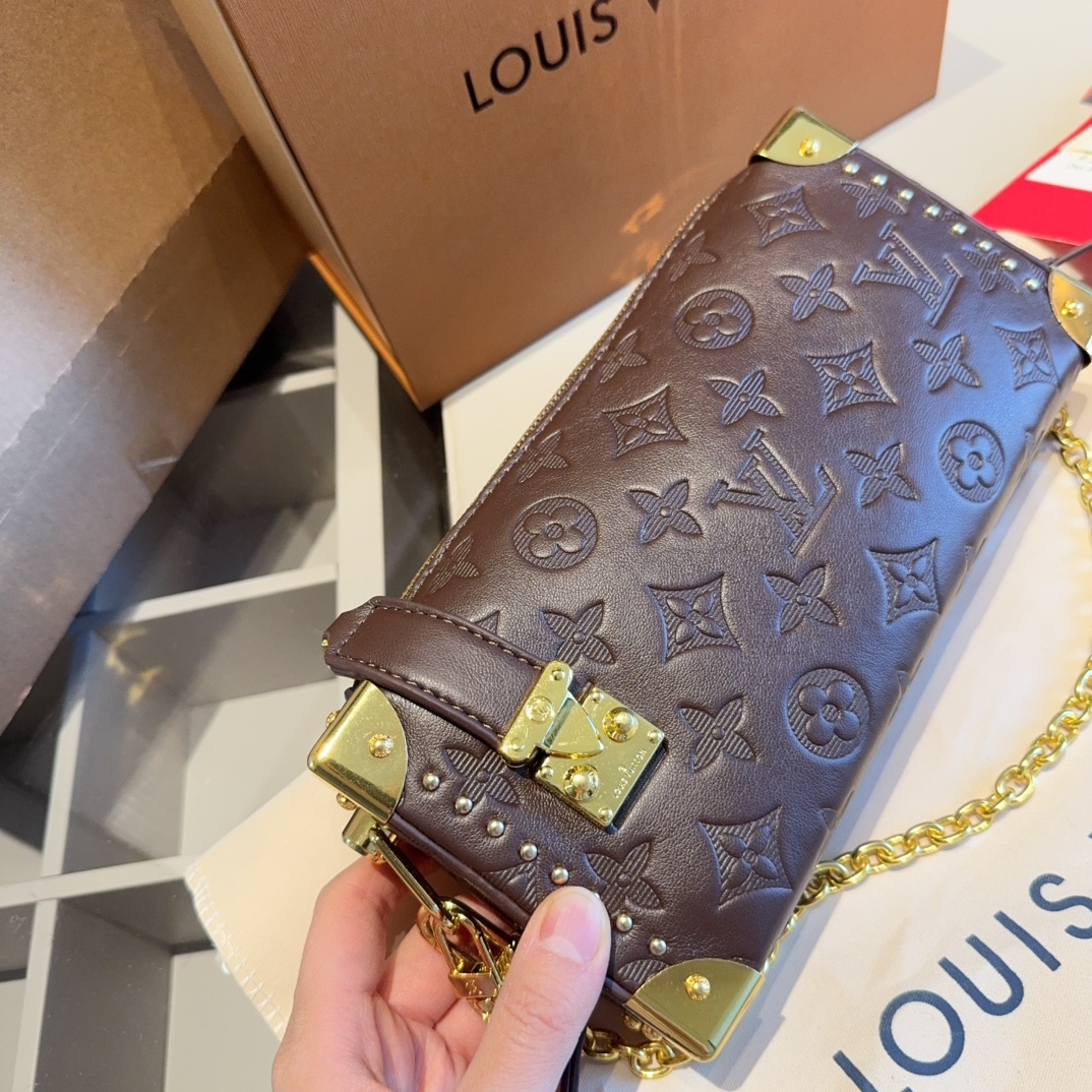 Louis new arrival slim trunk bag size:23*11*5 cm - Top Club