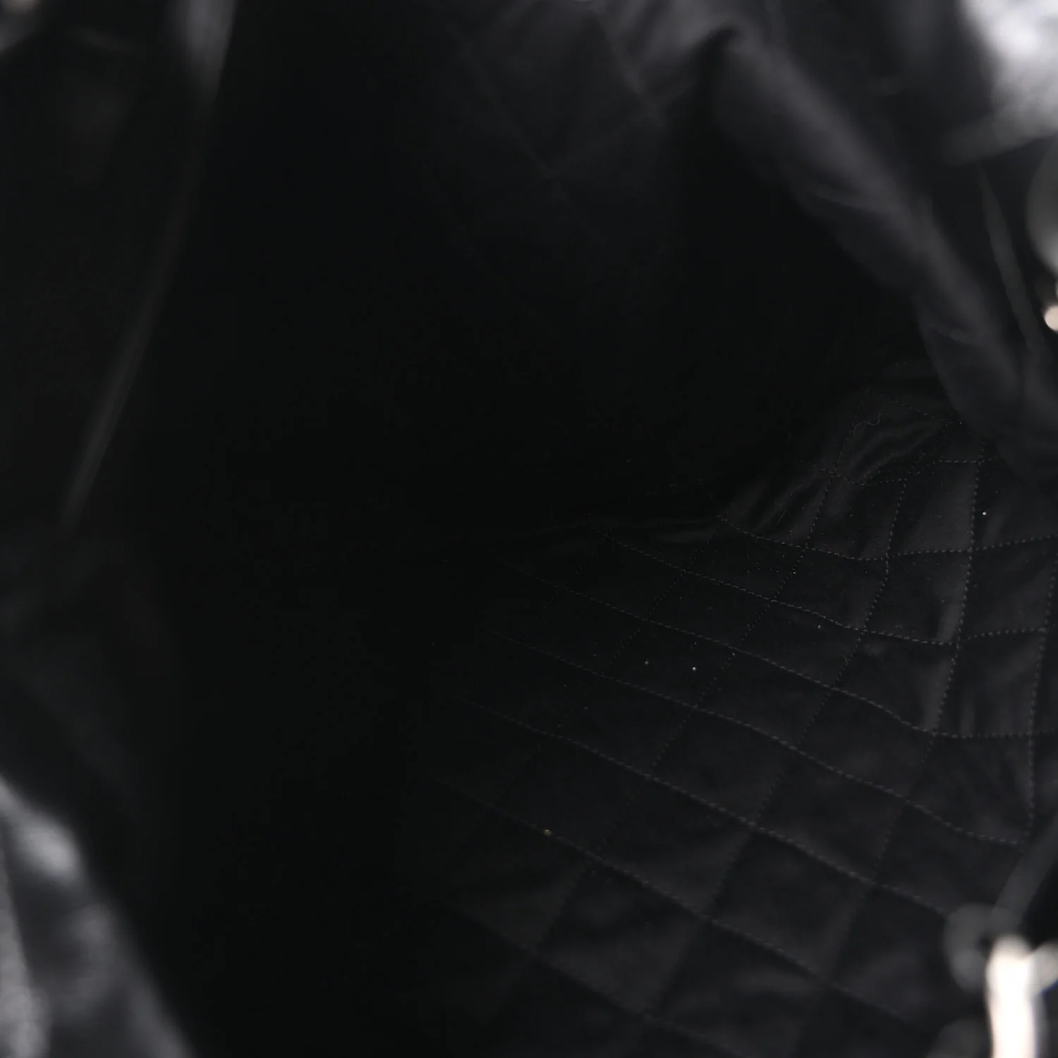 Metallic Shaded Calfskin Quilted Chanel 22 Black Silver - Top Club