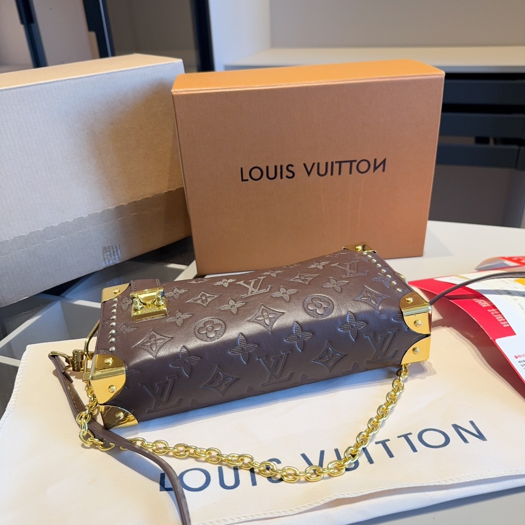 Louis new arrival slim trunk bag size:23*11*5 cm - Top Club