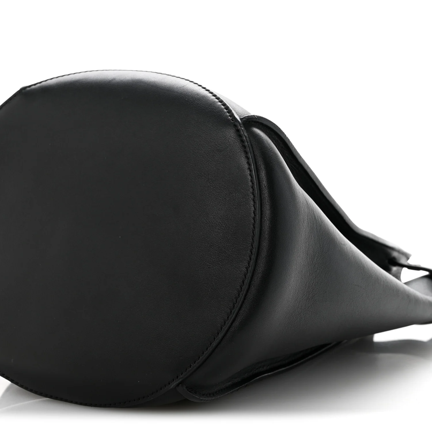 Supple Grained Calfskin Long Strap Big Bag Bucket Black - Top Club