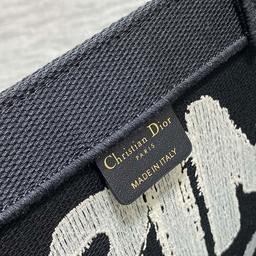 Medium Dior Book Tote - Top Club