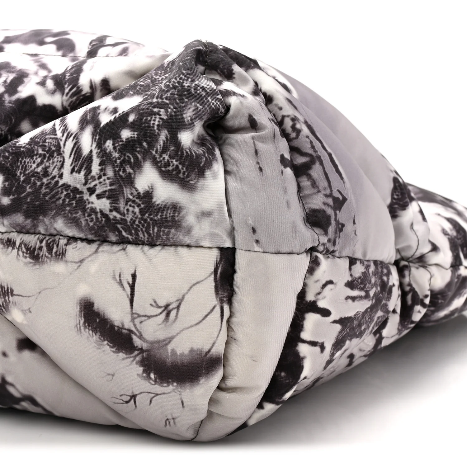 Re-Nylon Padded Printed Medium Tote Bag Black White - Top Club