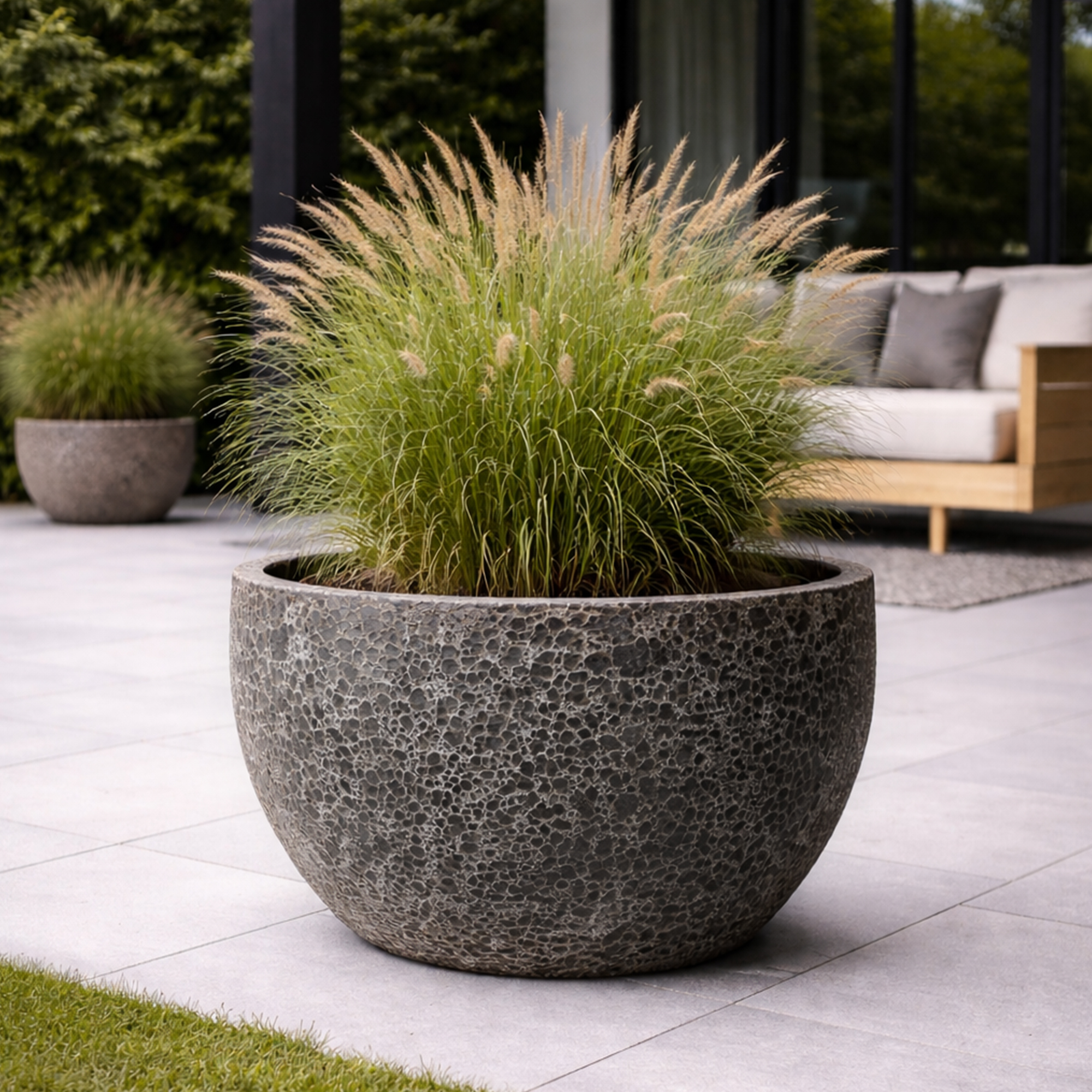 Plantenpot Lipari M relic black Ø70 x H52 cm