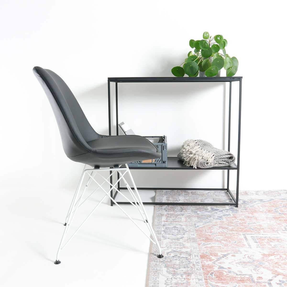 Sidetable Karen Zwart
