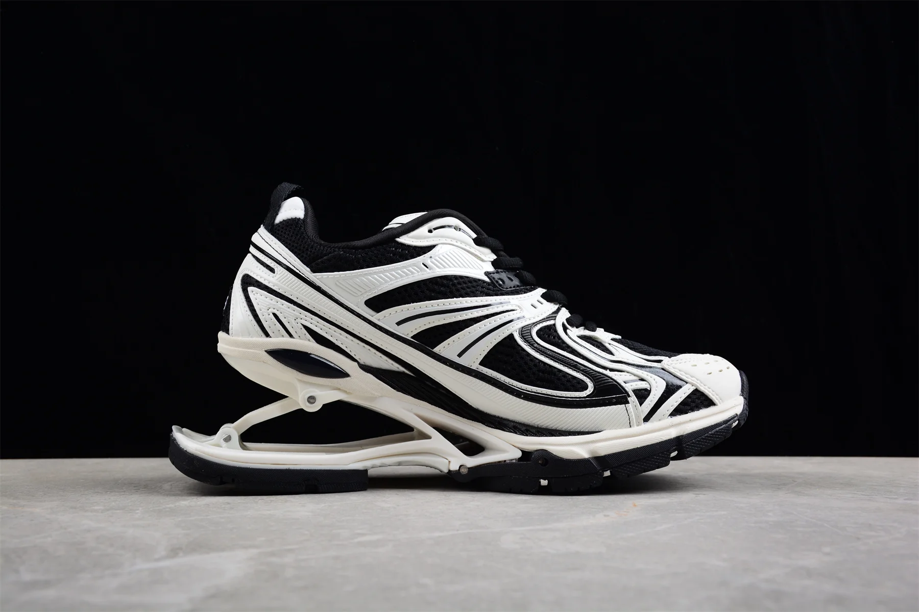 Balenciaga X-Pander Sneaker in White/Black - Sneaker Replica Workshop